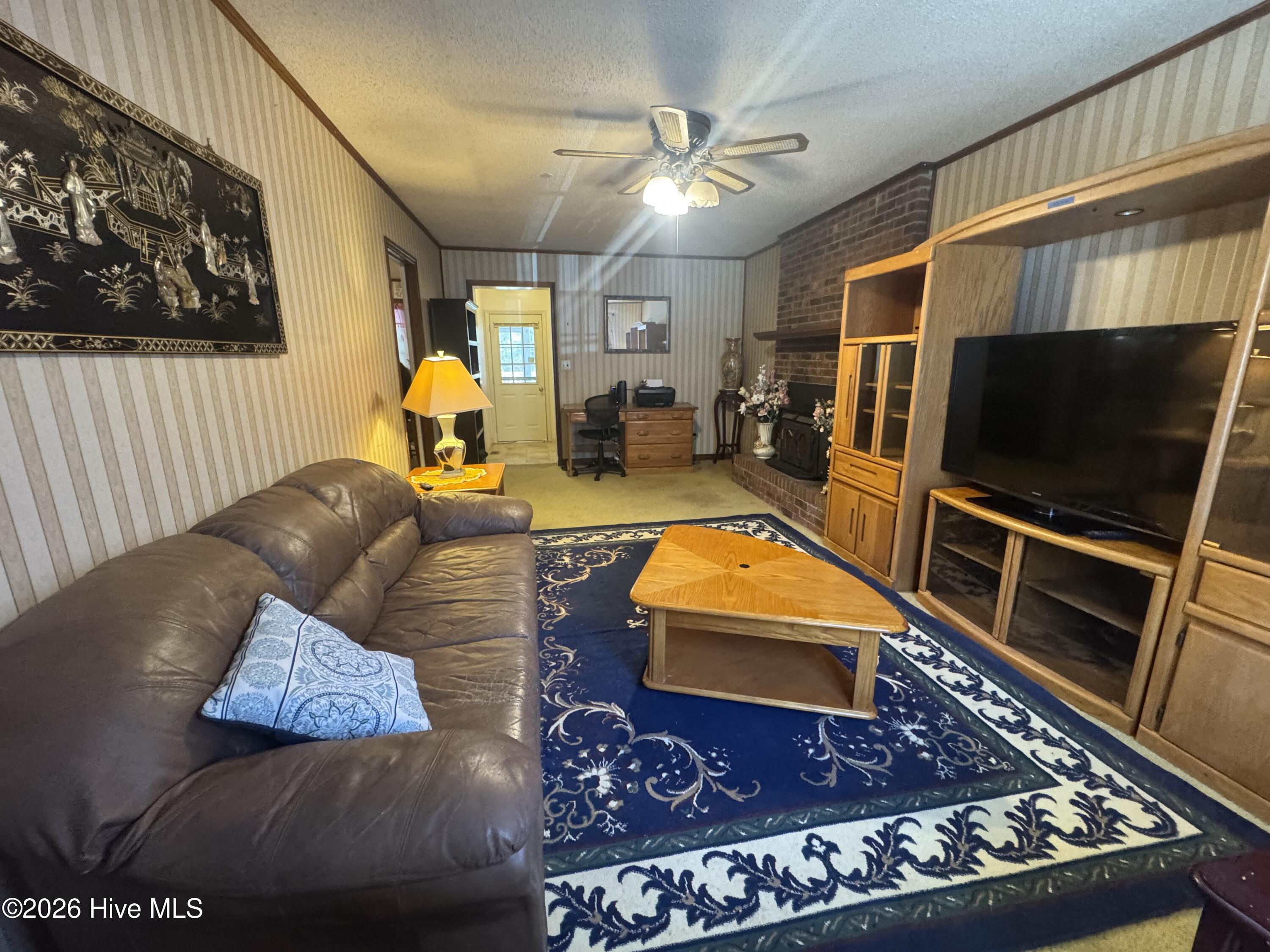 100561896 | Photo 17