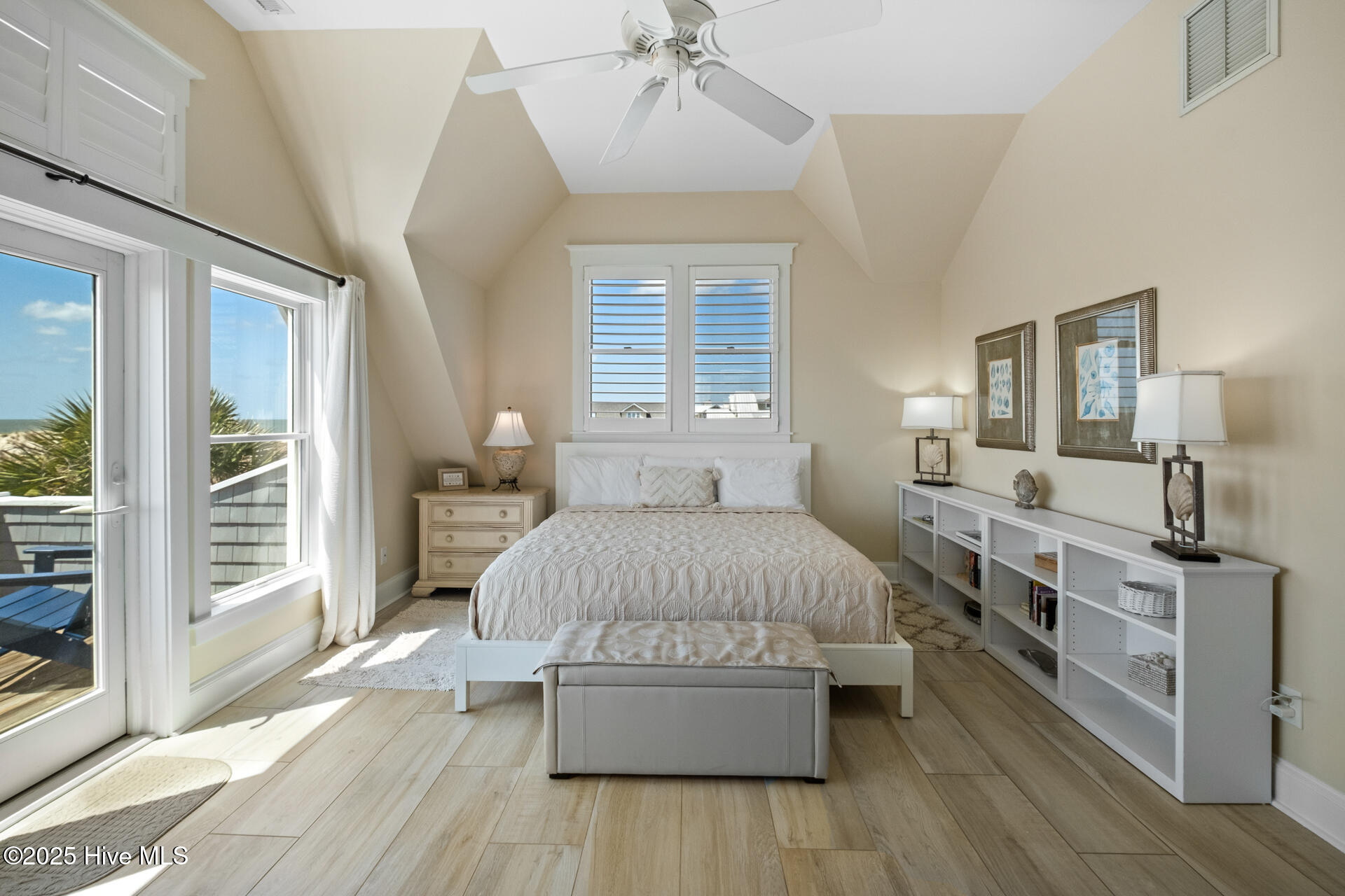 100523176 | Photo 27