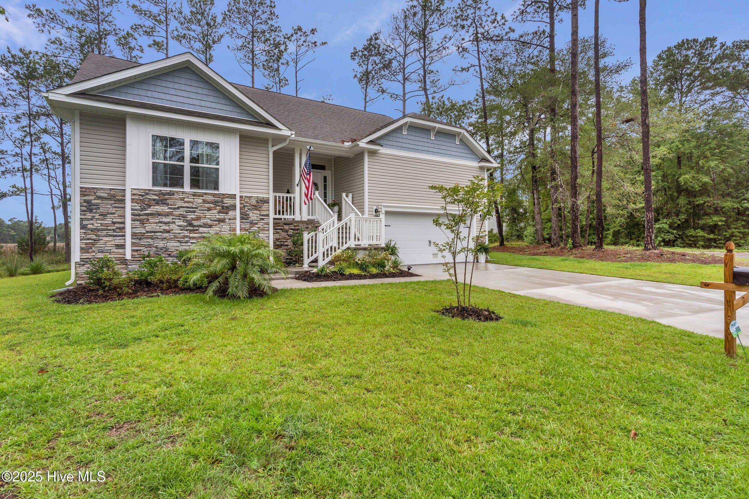 100524627 | Photo 30