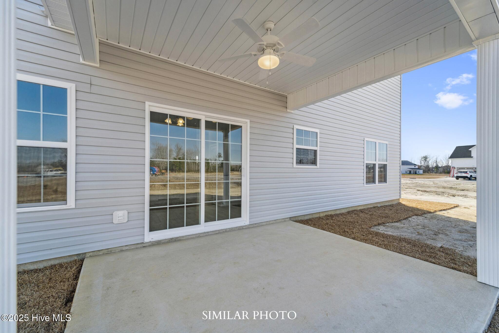 100542065 | Photo 33