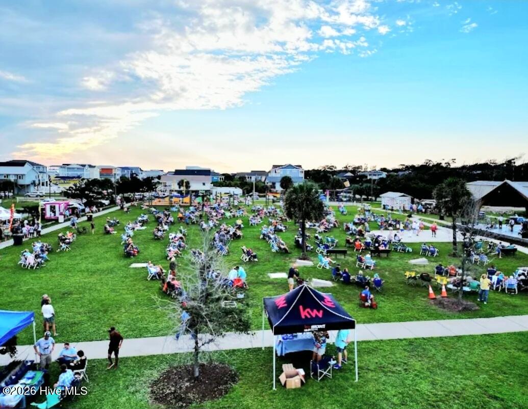 100552706 | Photo 26