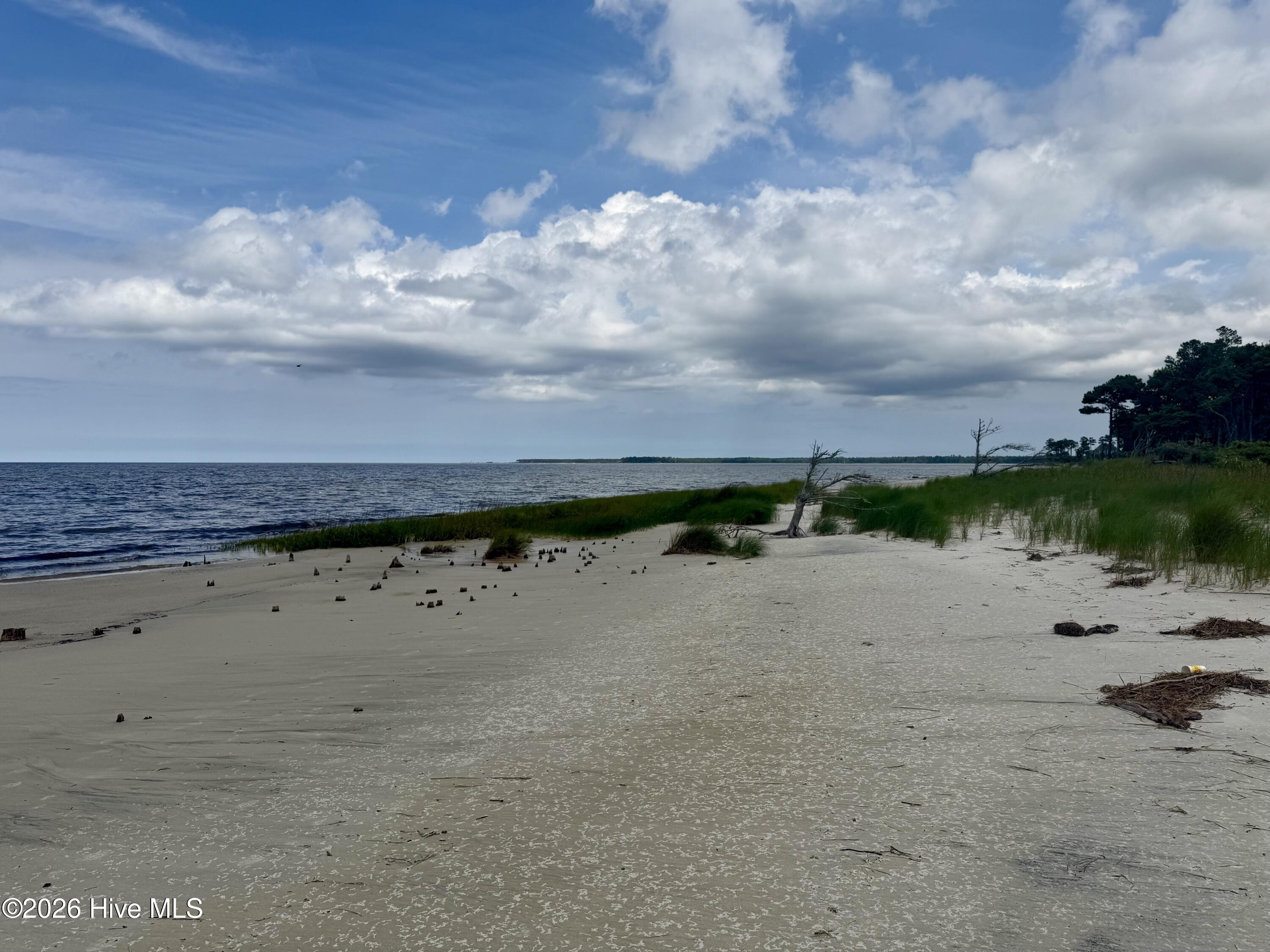 558 Sandy Point 