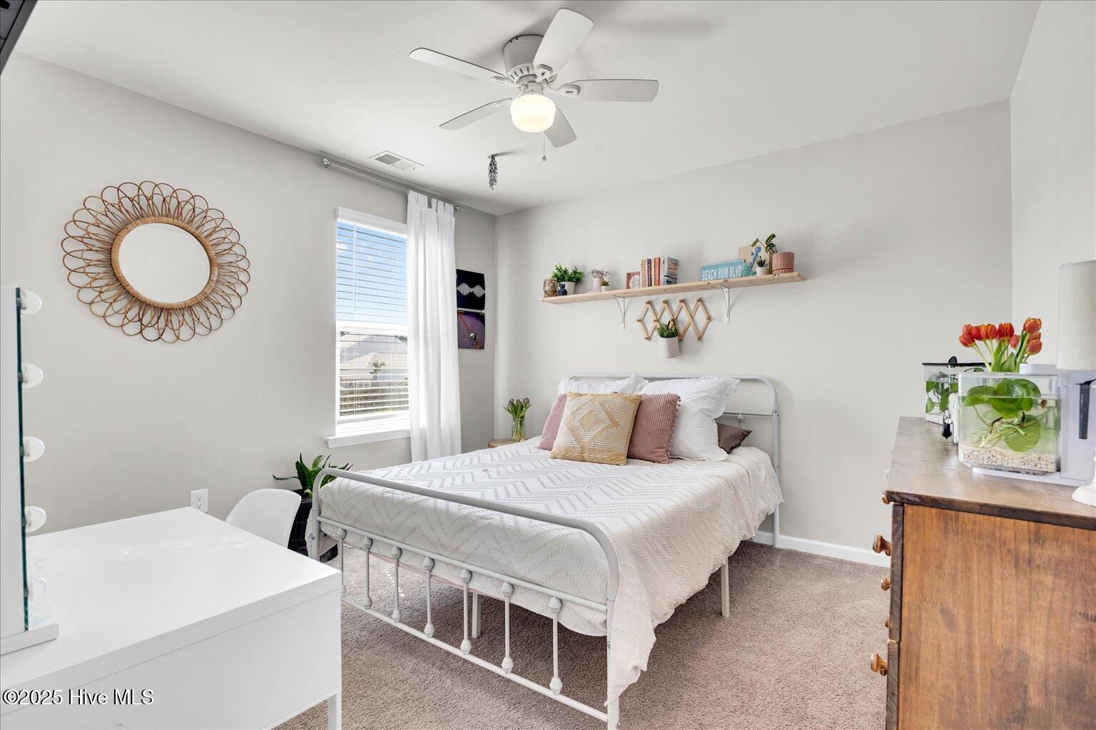 100518788 | Photo 21