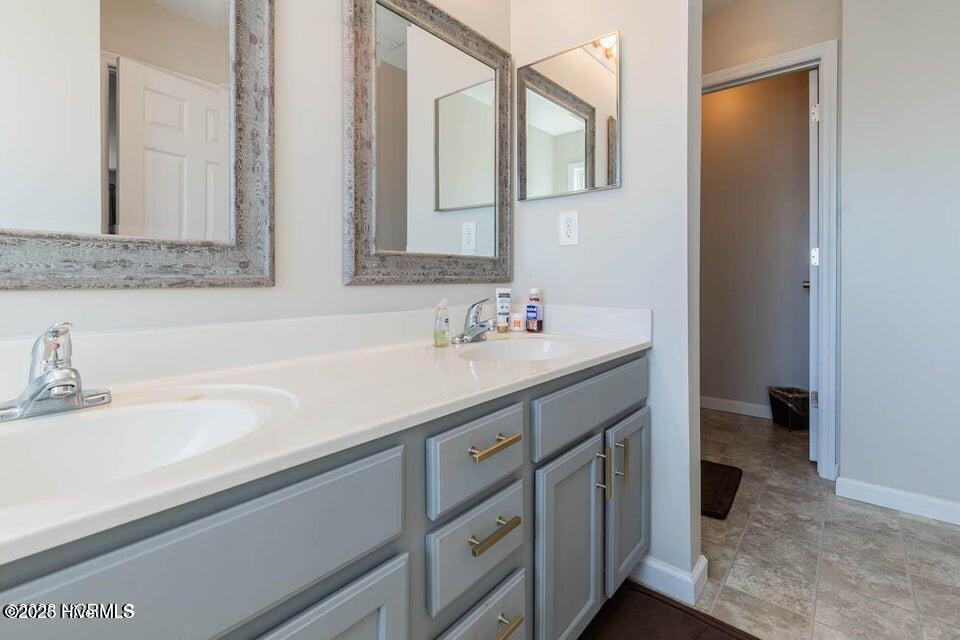 100536051 | Photo 21