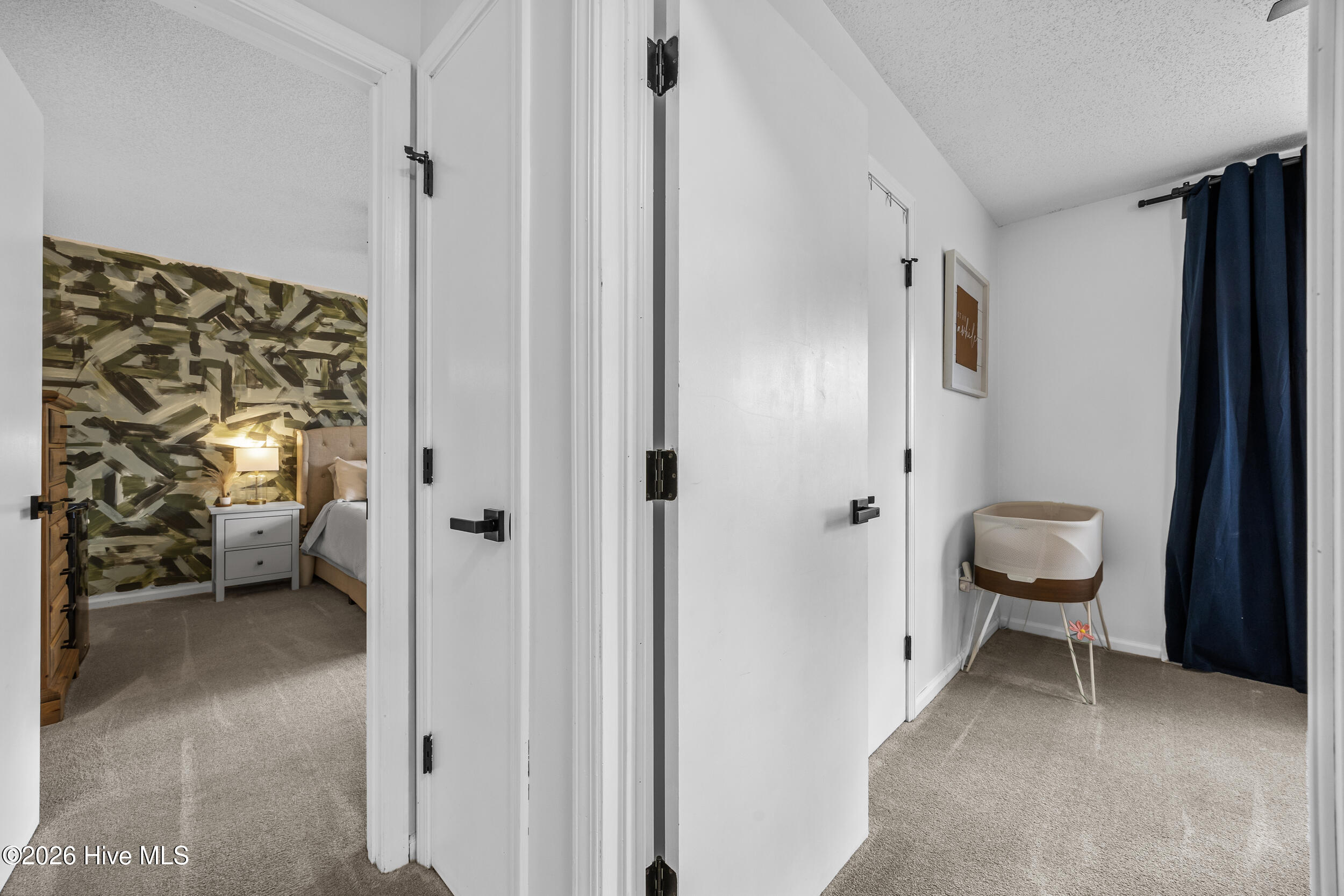 100547983 | Photo 29