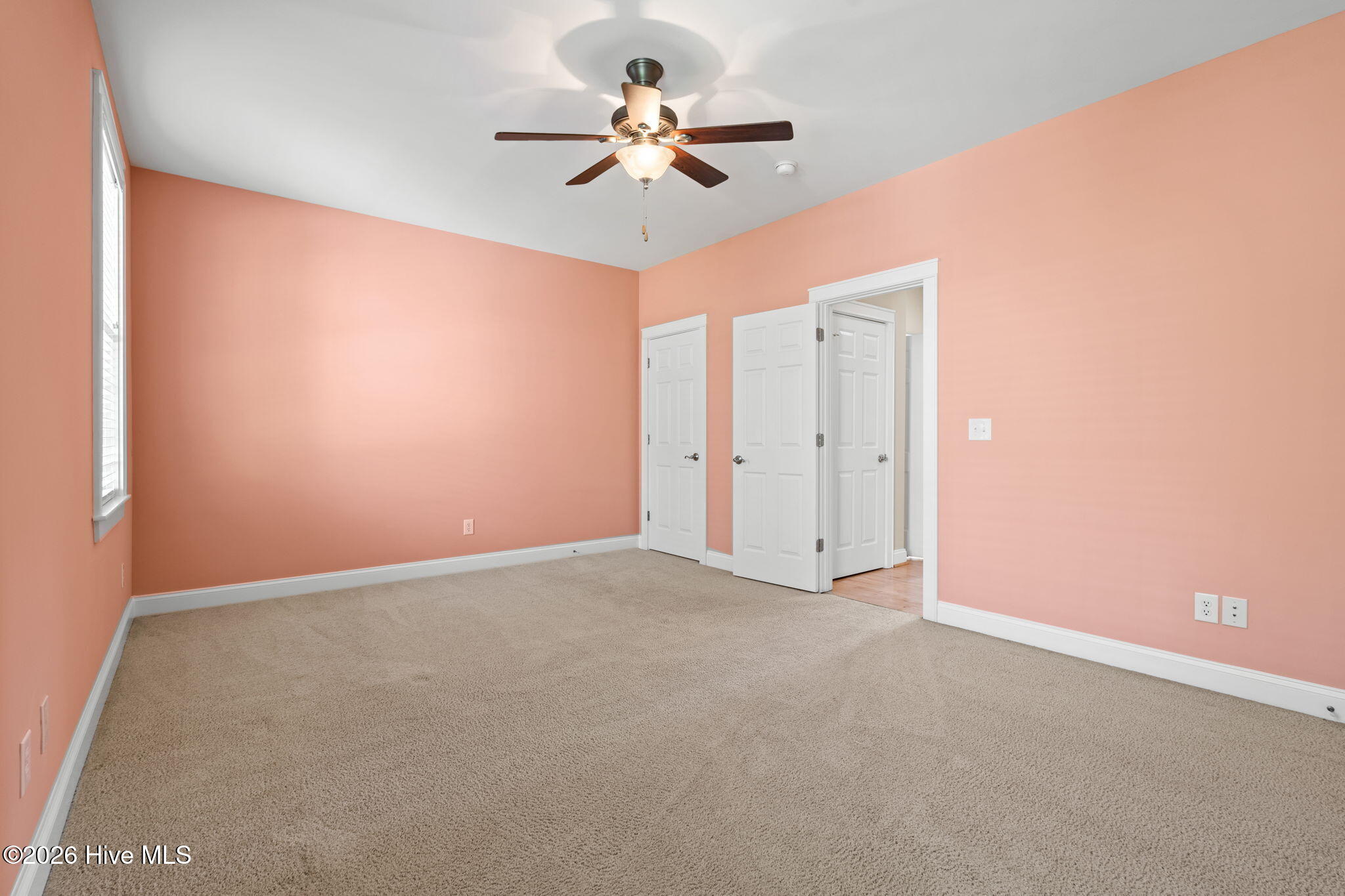 100564903 | Photo 37