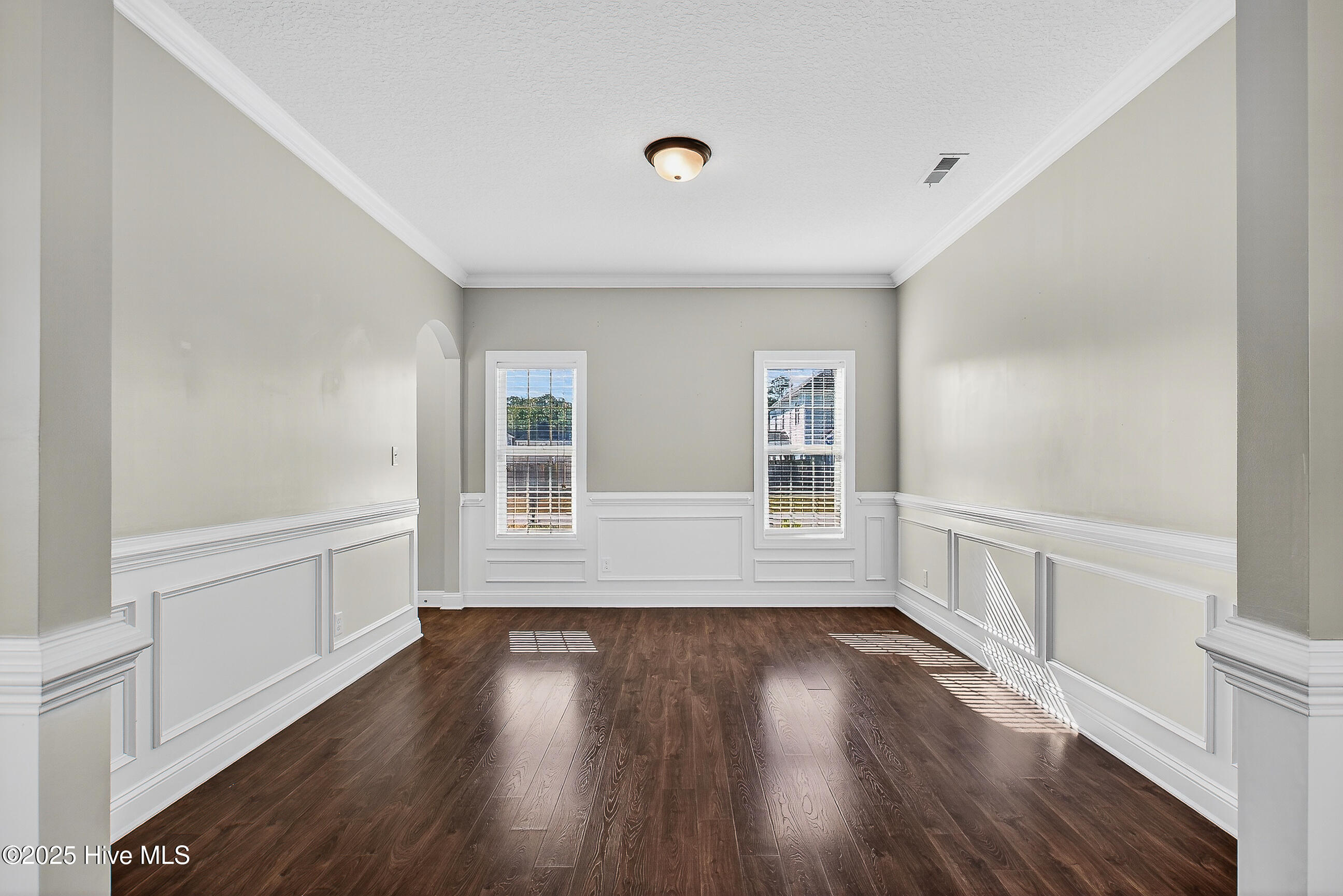 100541345 | Photo 17