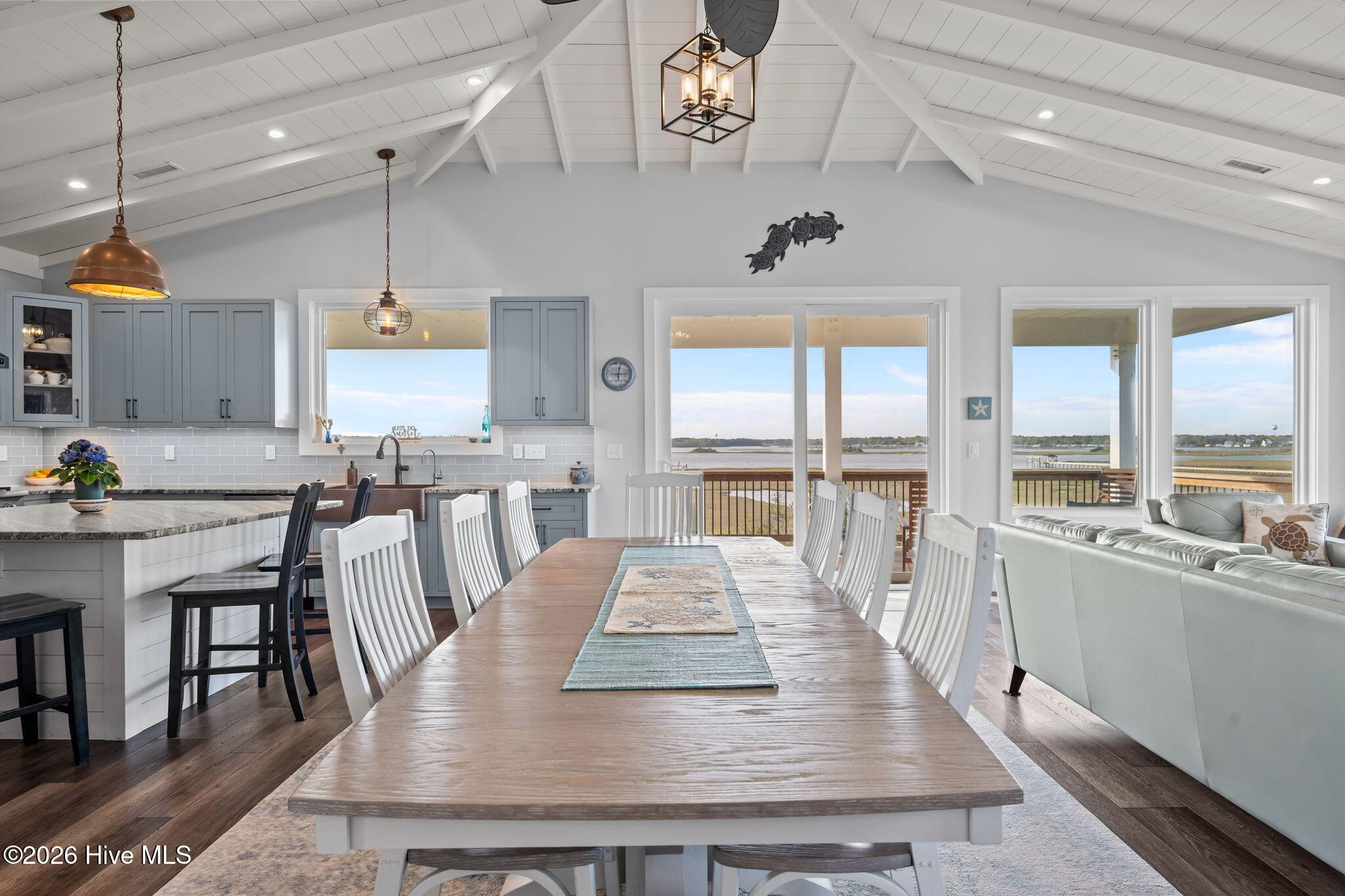 1207 S Topsail Drive, Surf City, NC, 28445