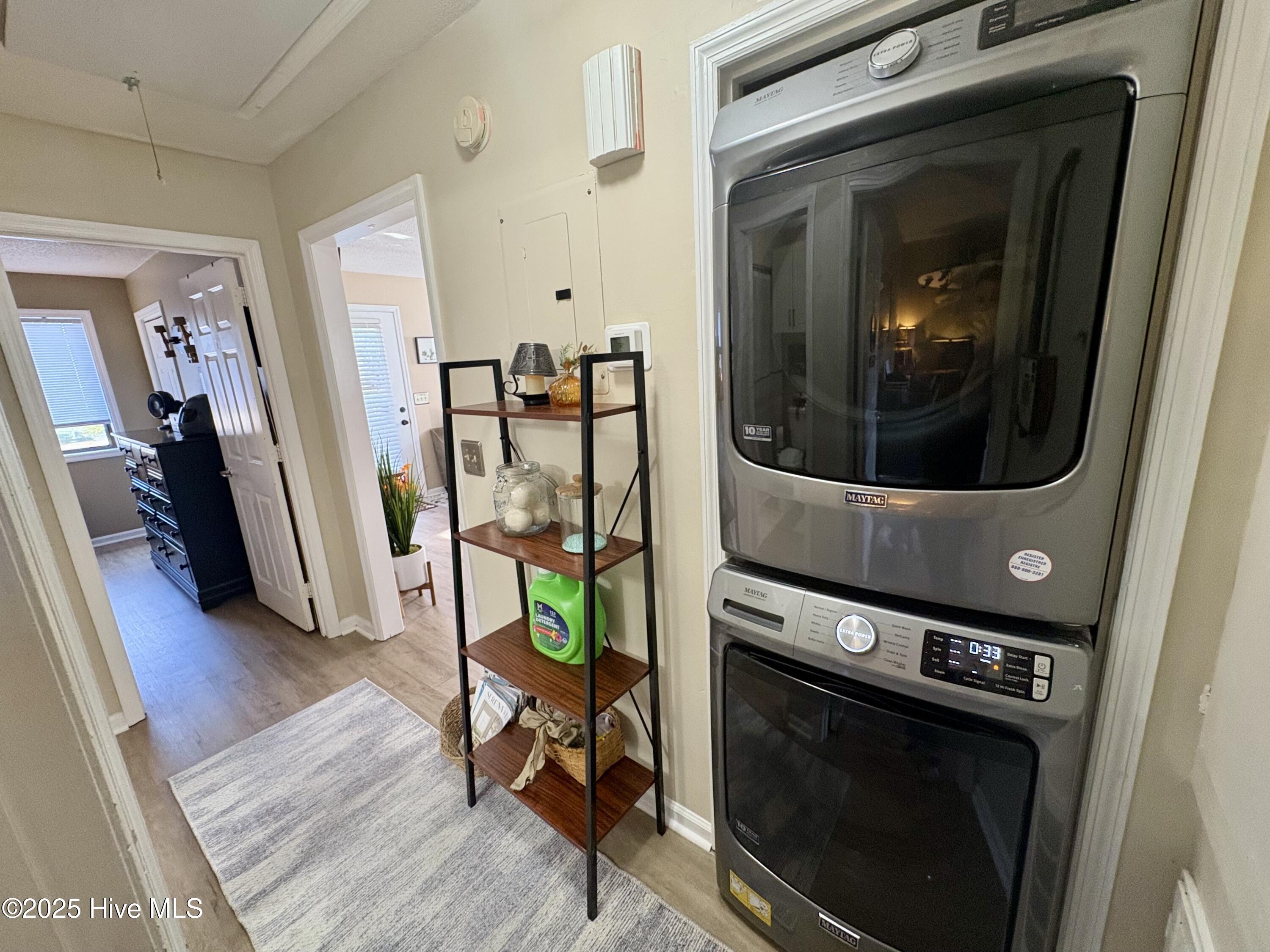 100538040 | Photo 29