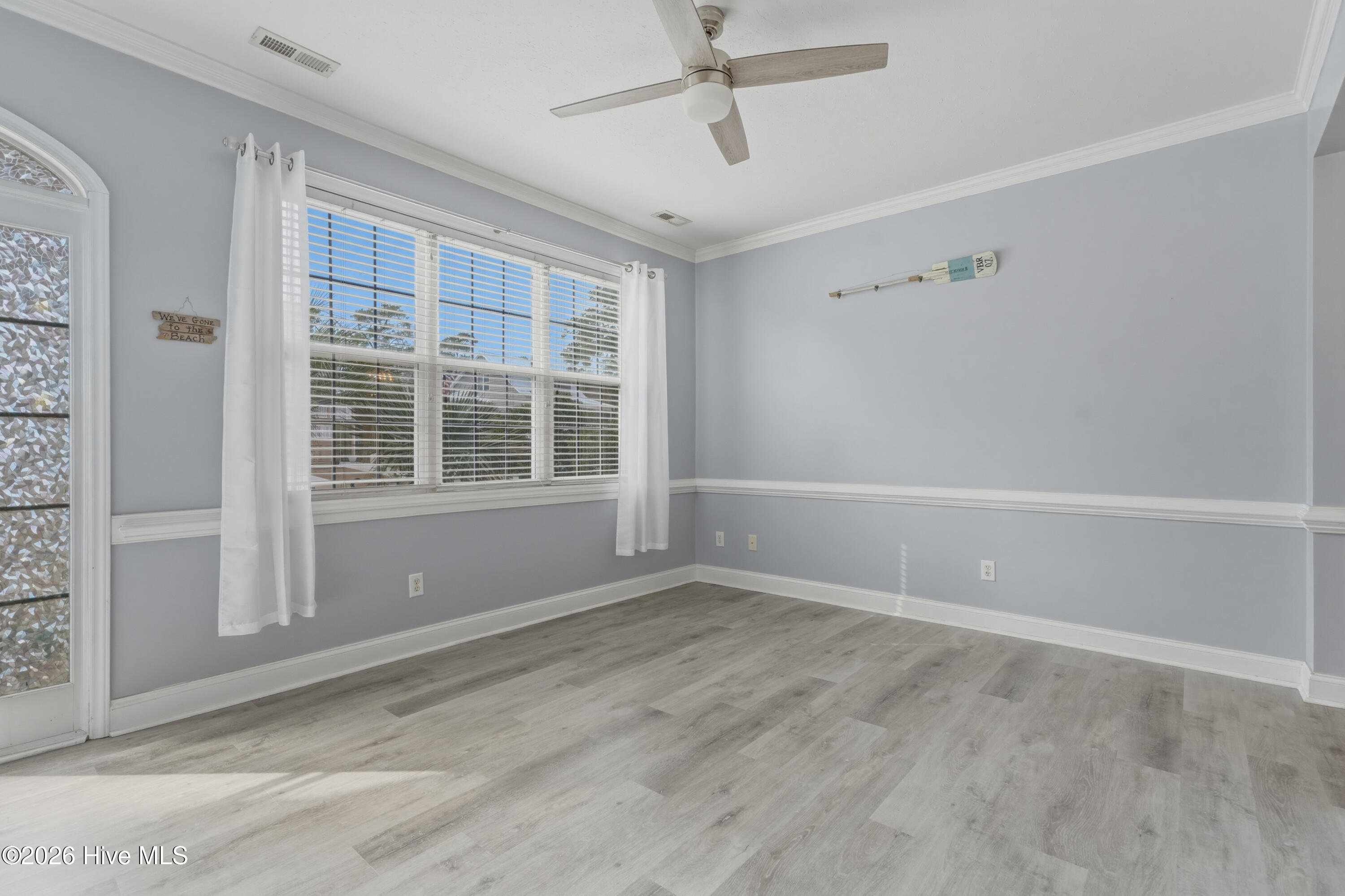 100546381 | Photo 60