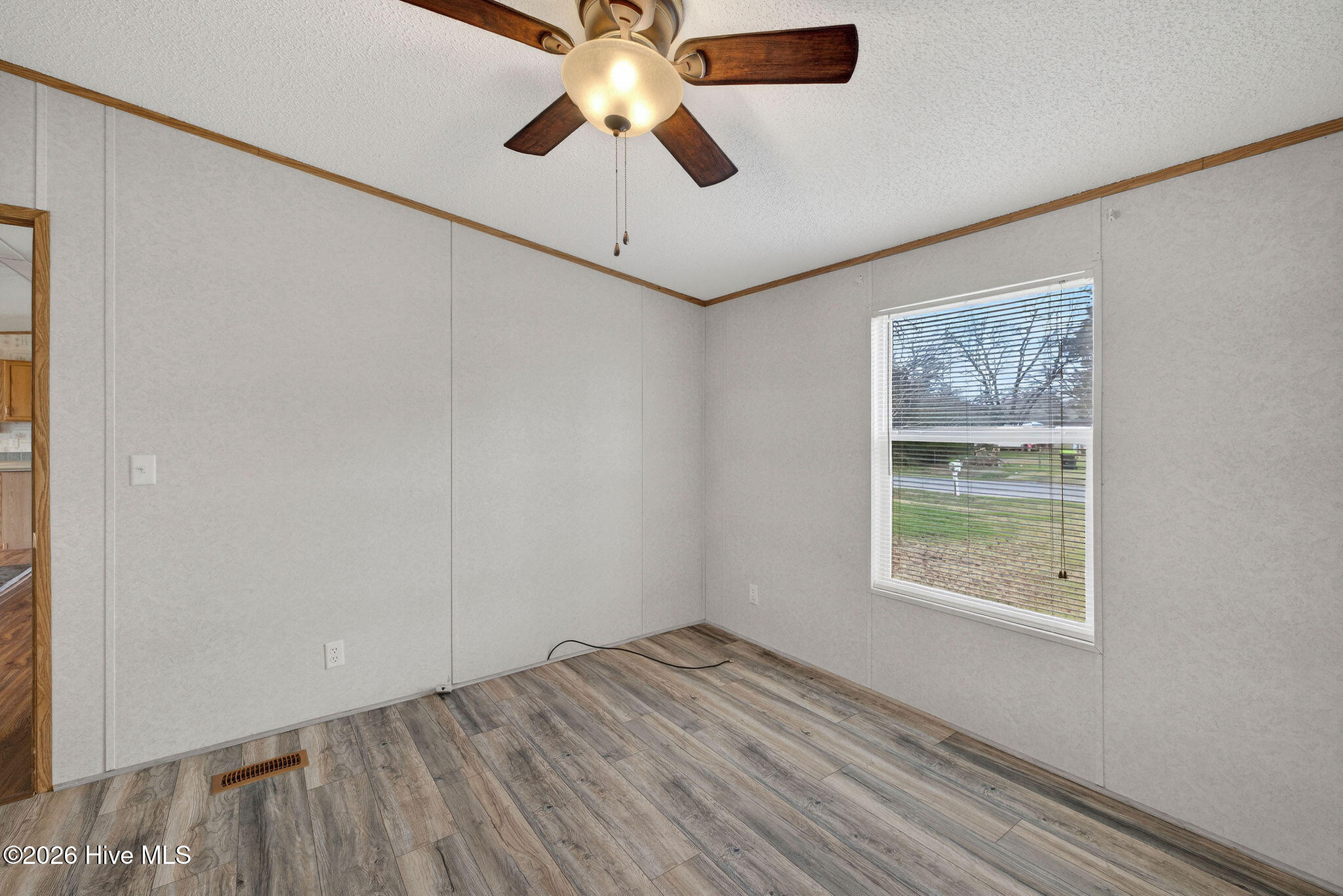 100559923 | Photo 34