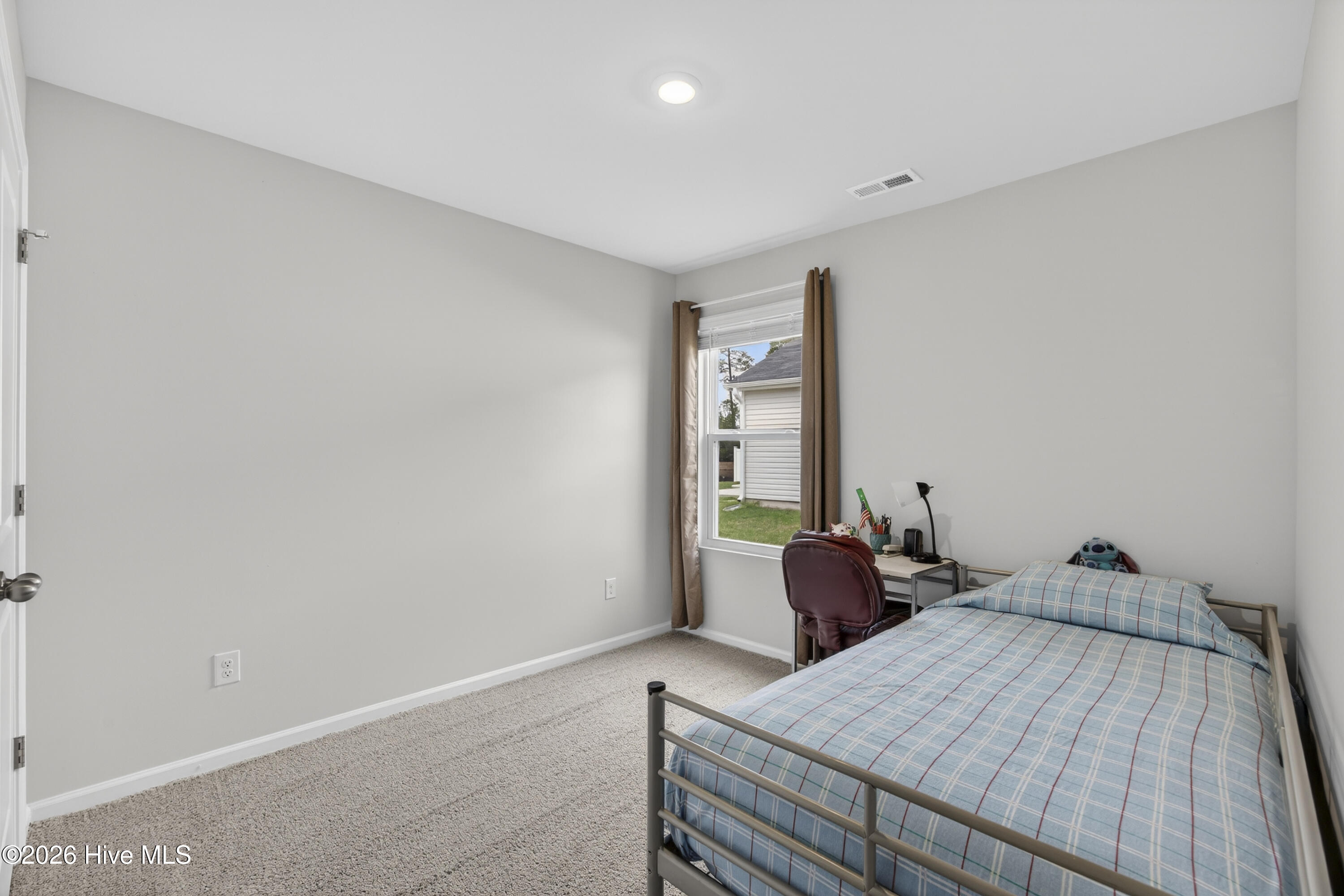 100560520 | Photo 37