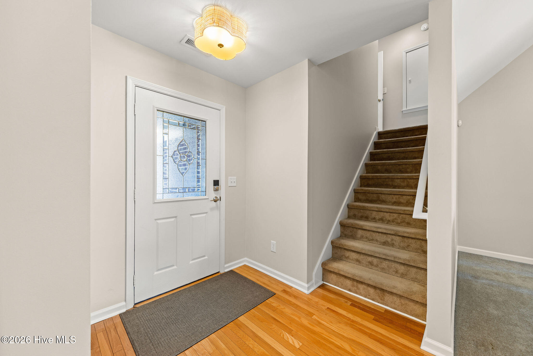 100554180 | Photo 42