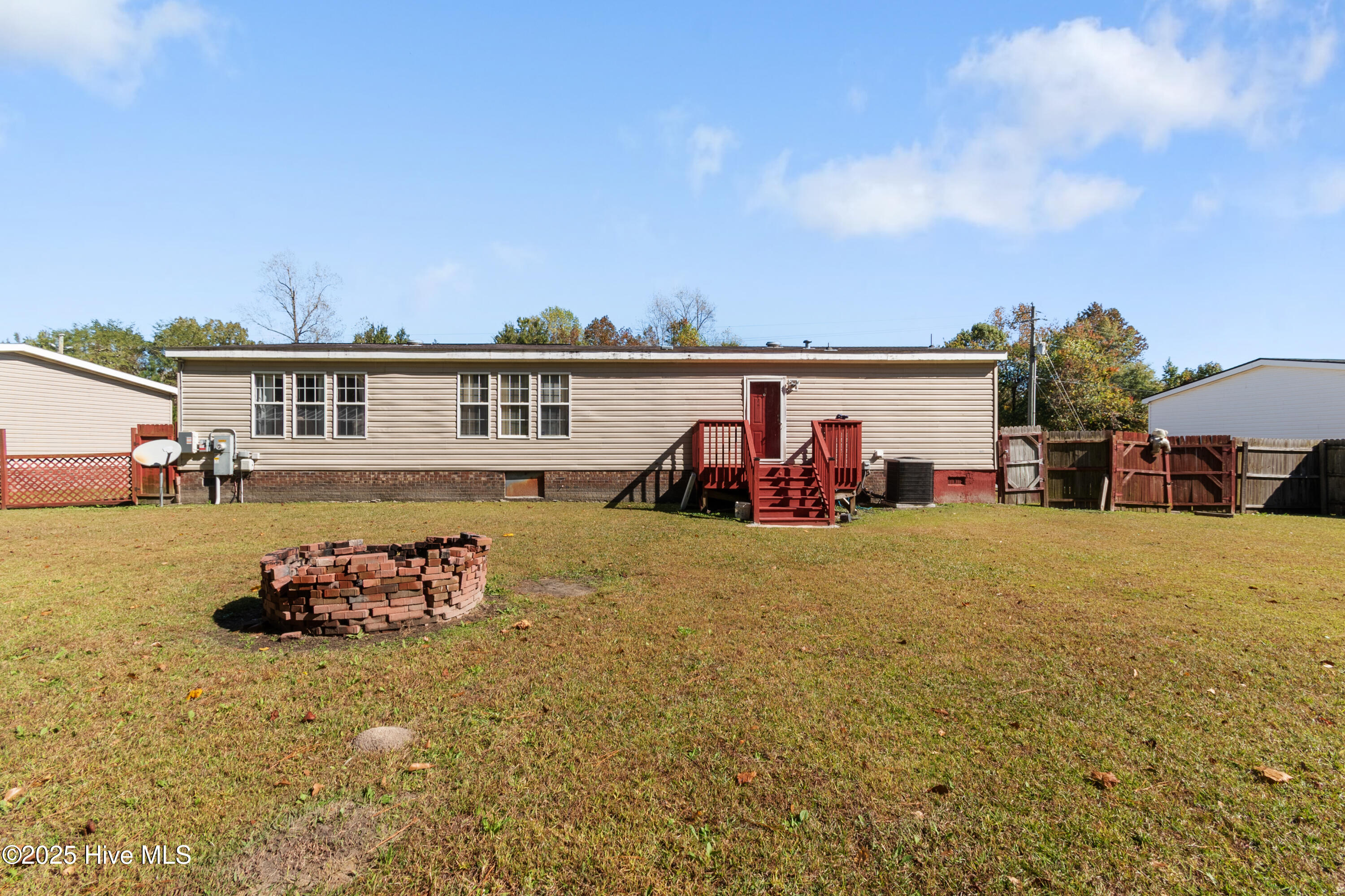 801 Maynard Boulevard, Jacksonville, NC 28546 – photo 17: DSC_7757