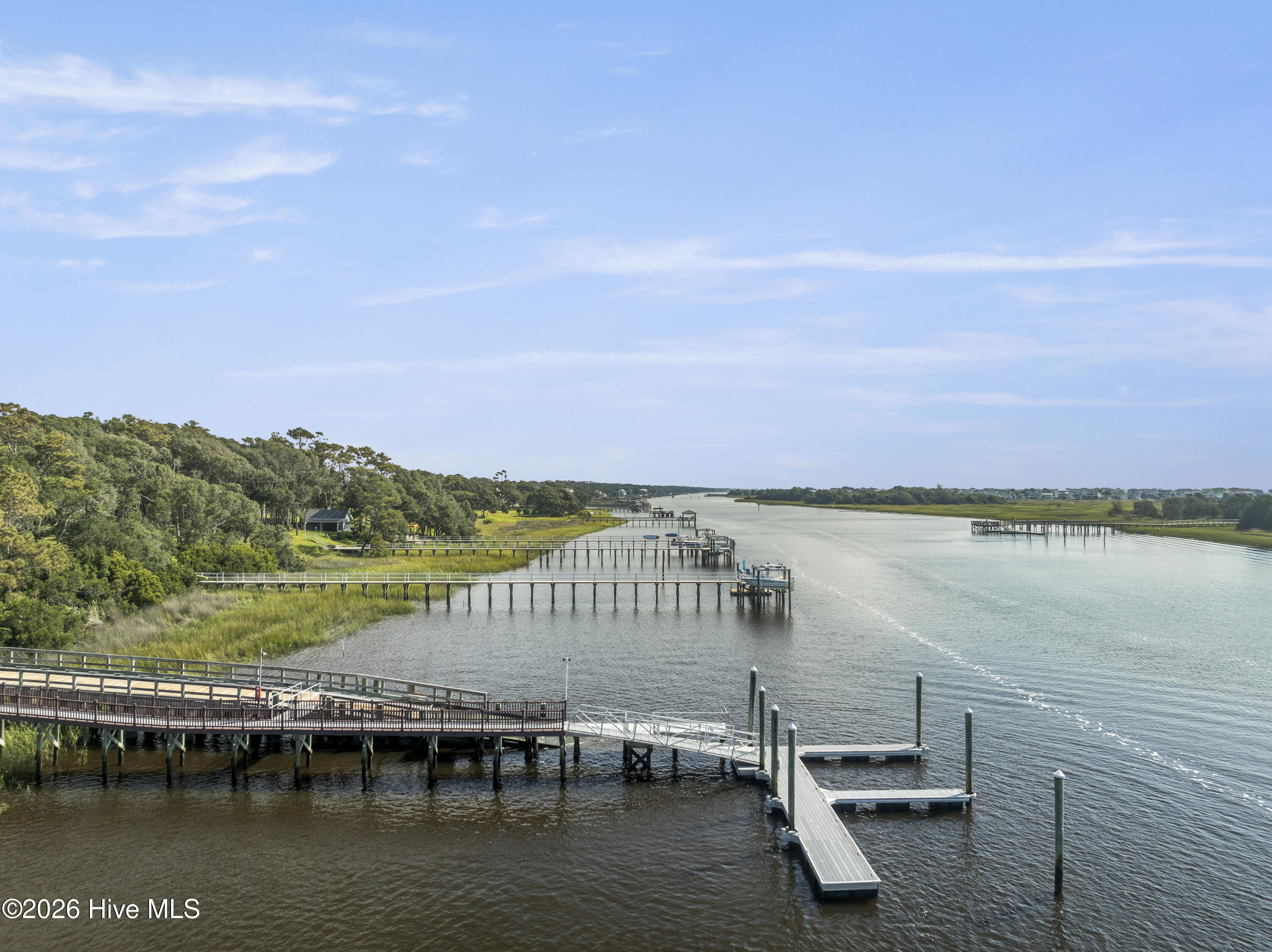 100558388 | Photo 14