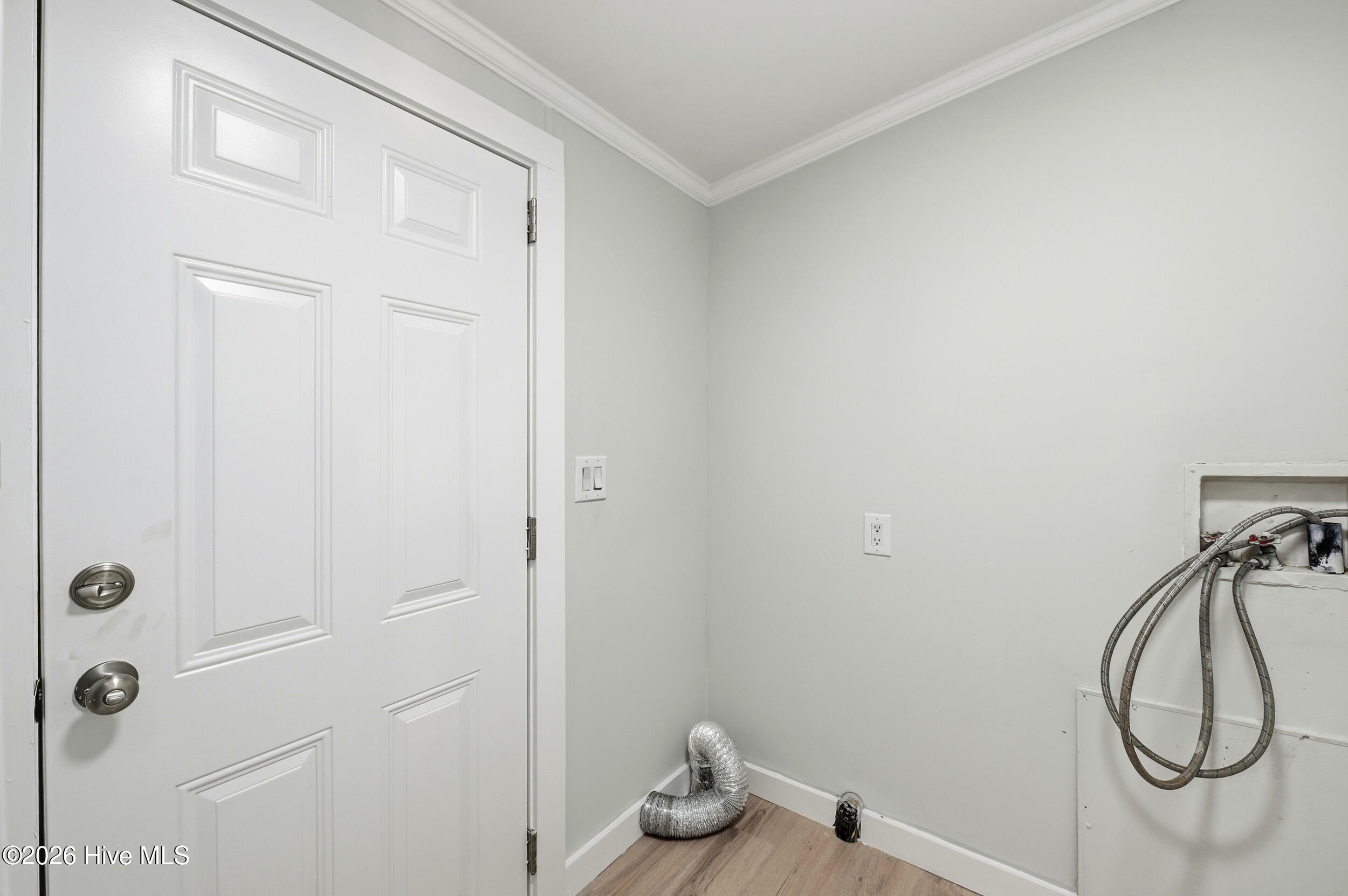 100552773 | Photo 25