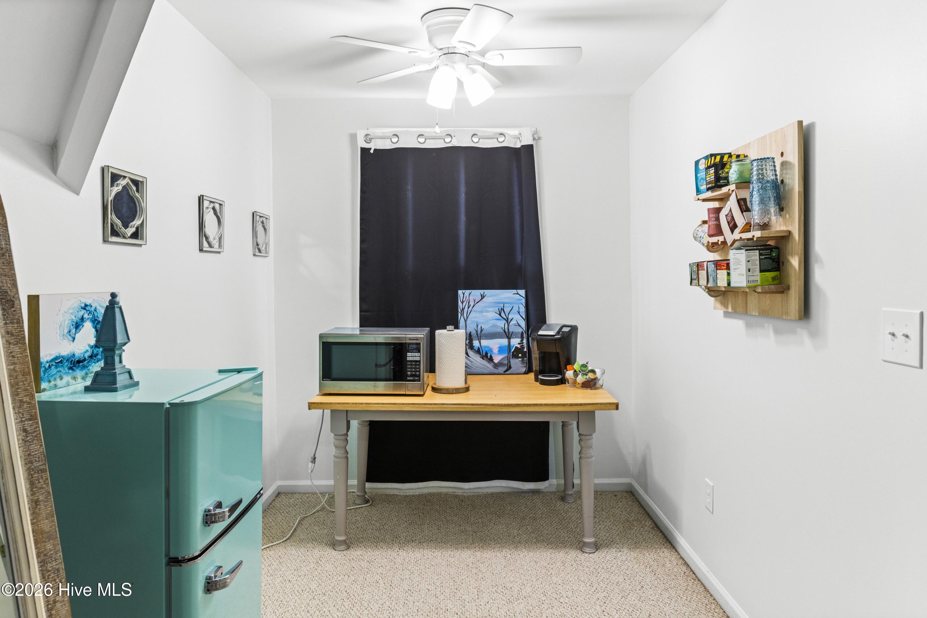 100560142 | Photo 37