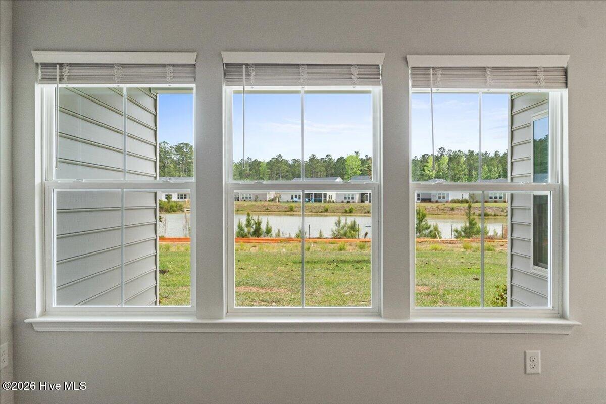 100567069 | Photo 10