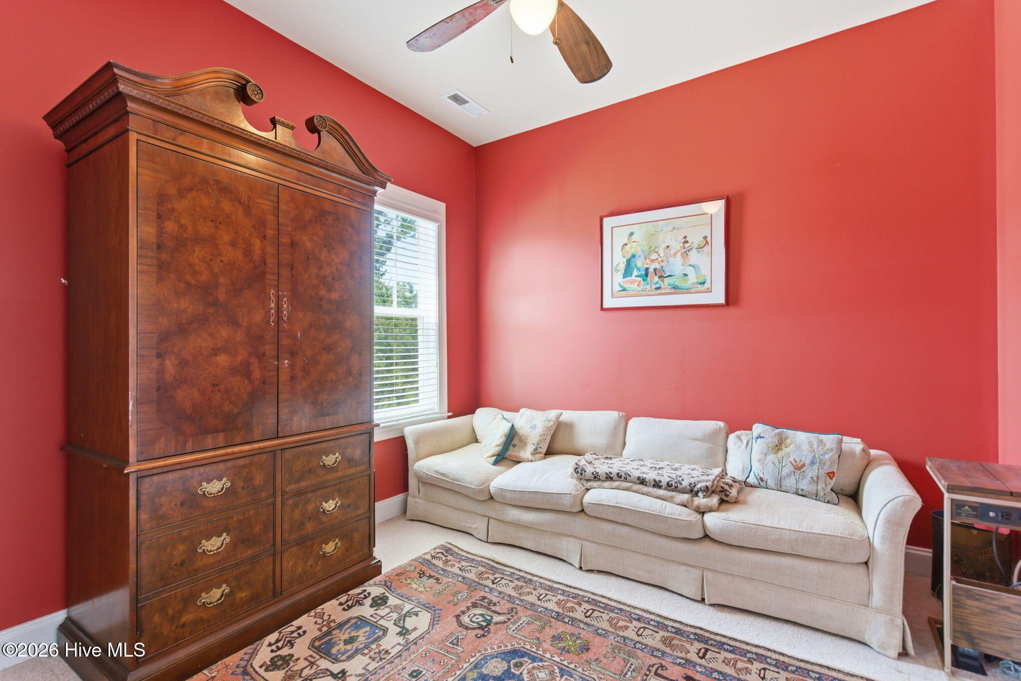 100569700 | Photo 43