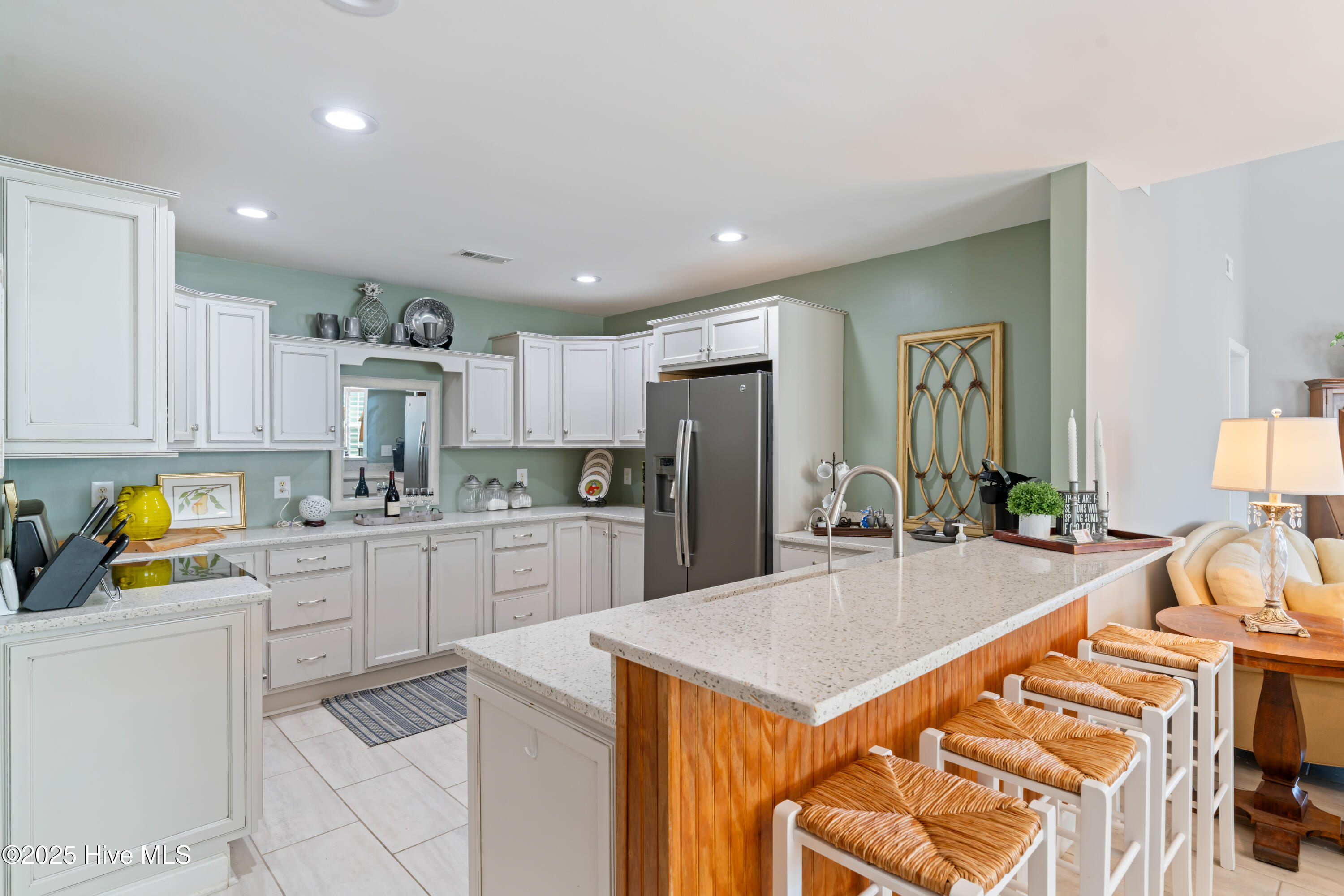 100543099 | Photo 13