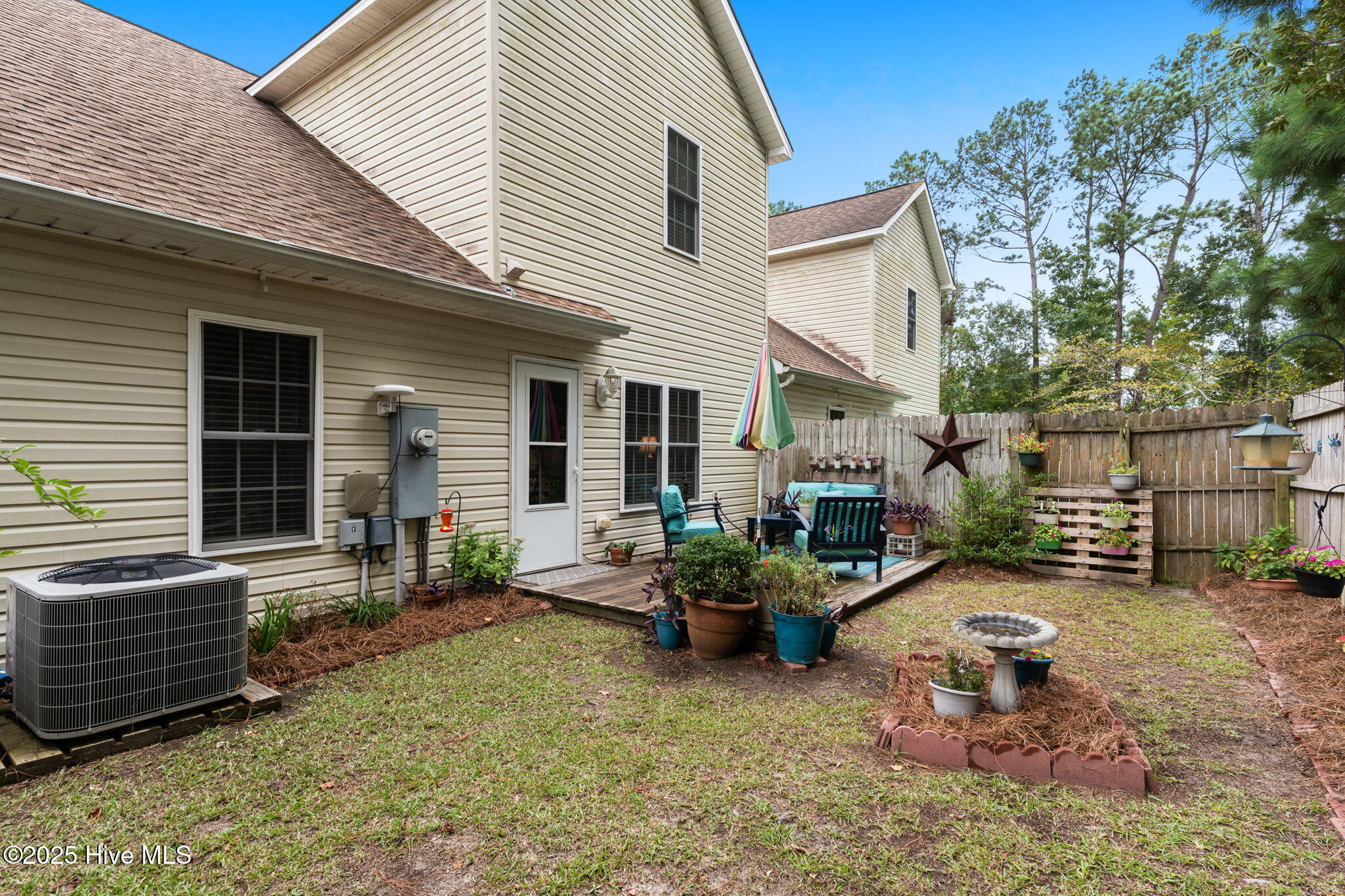 100529824 | Photo 27