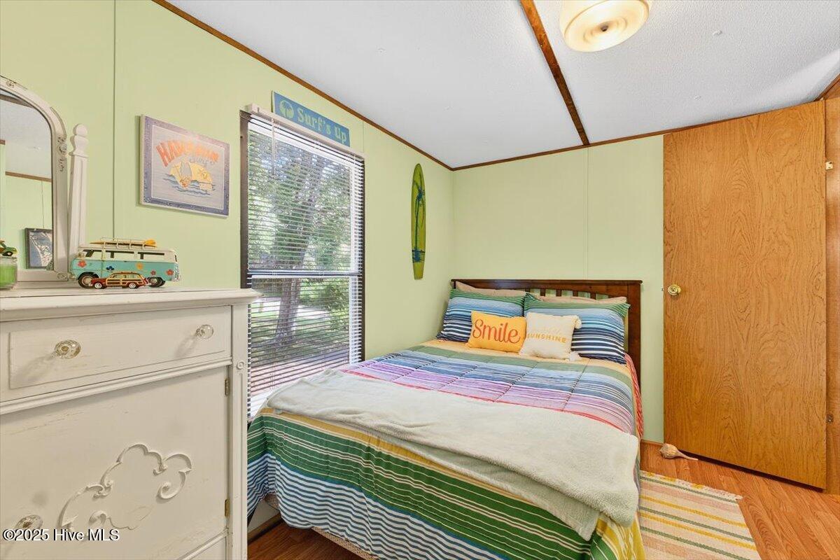 100536232 | Photo 24