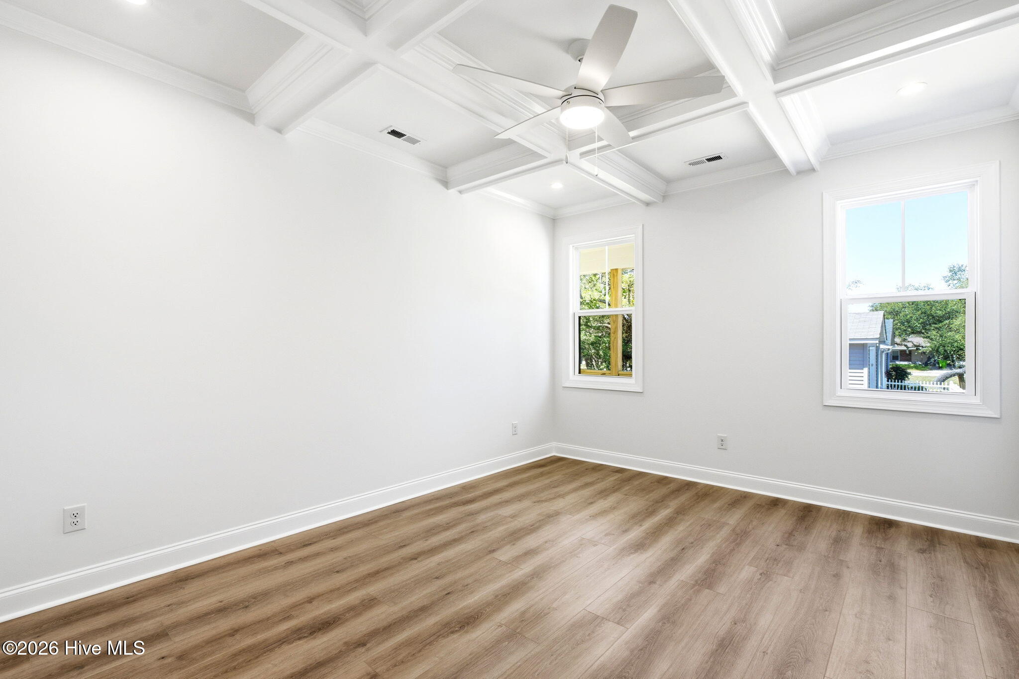 100565030 | Photo 22