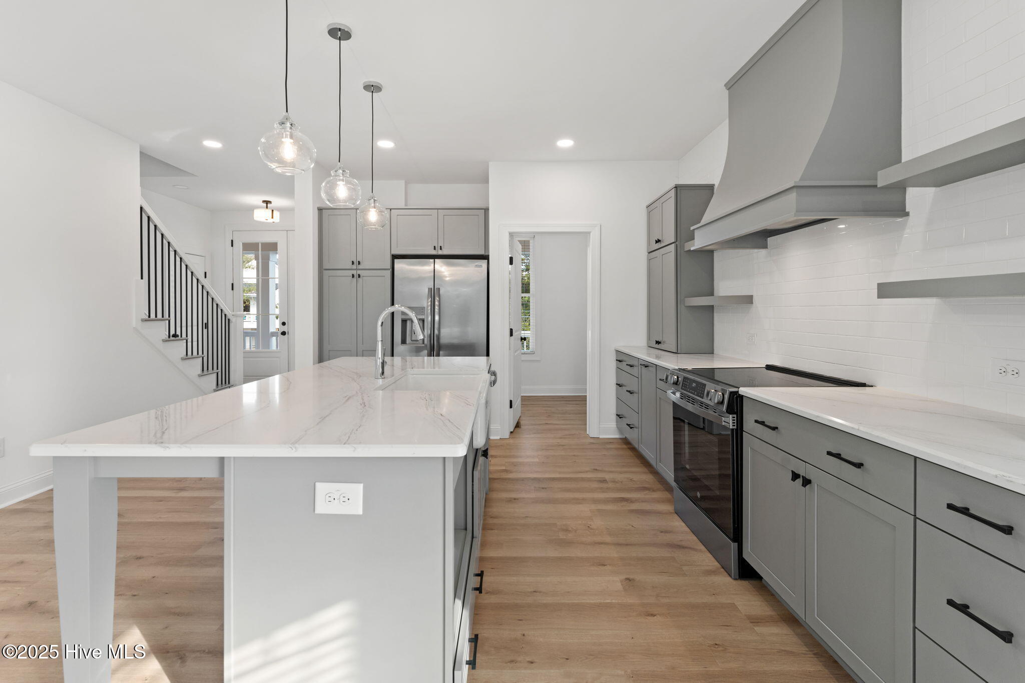 100539772 | Photo 12