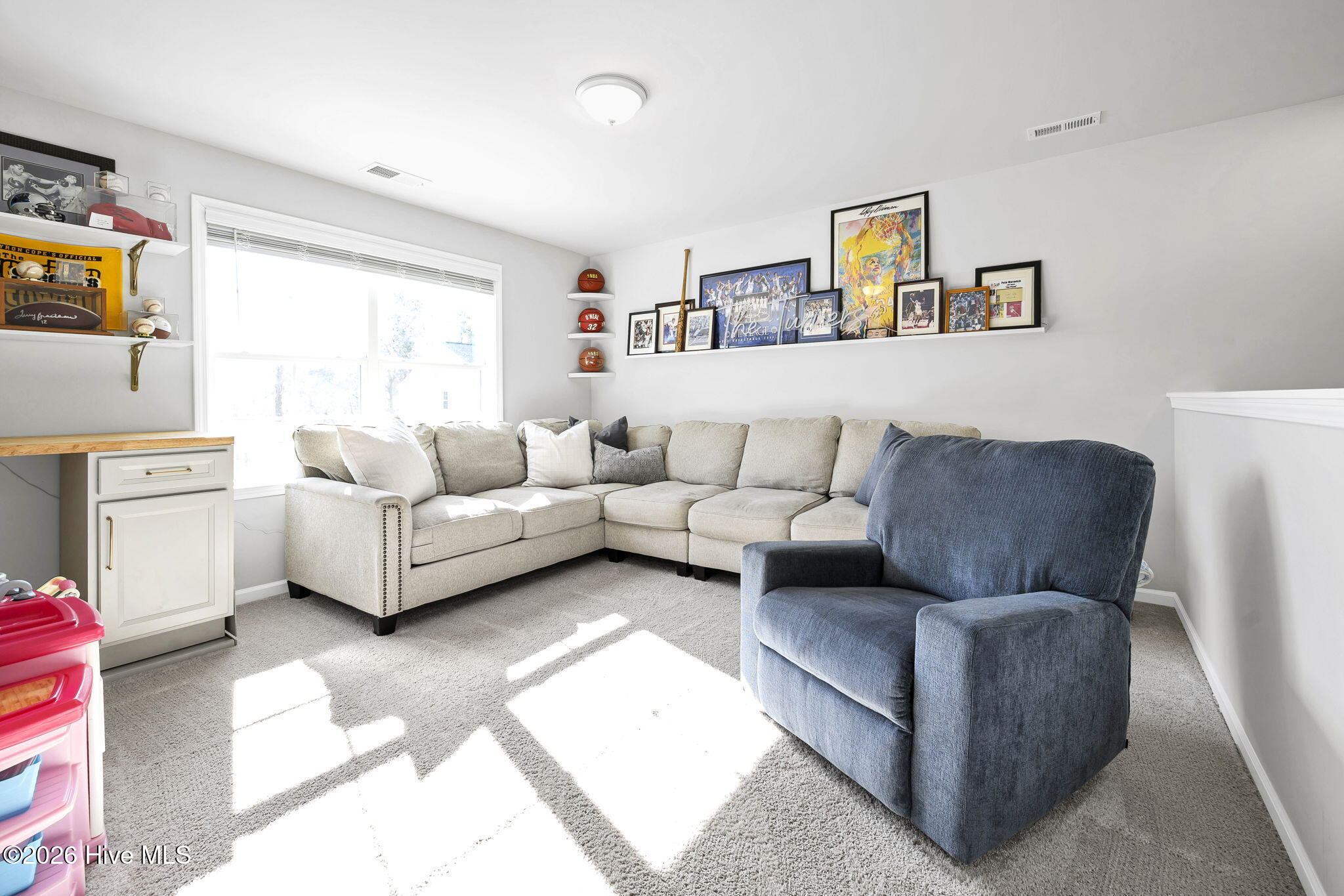 100552838 | Photo 30