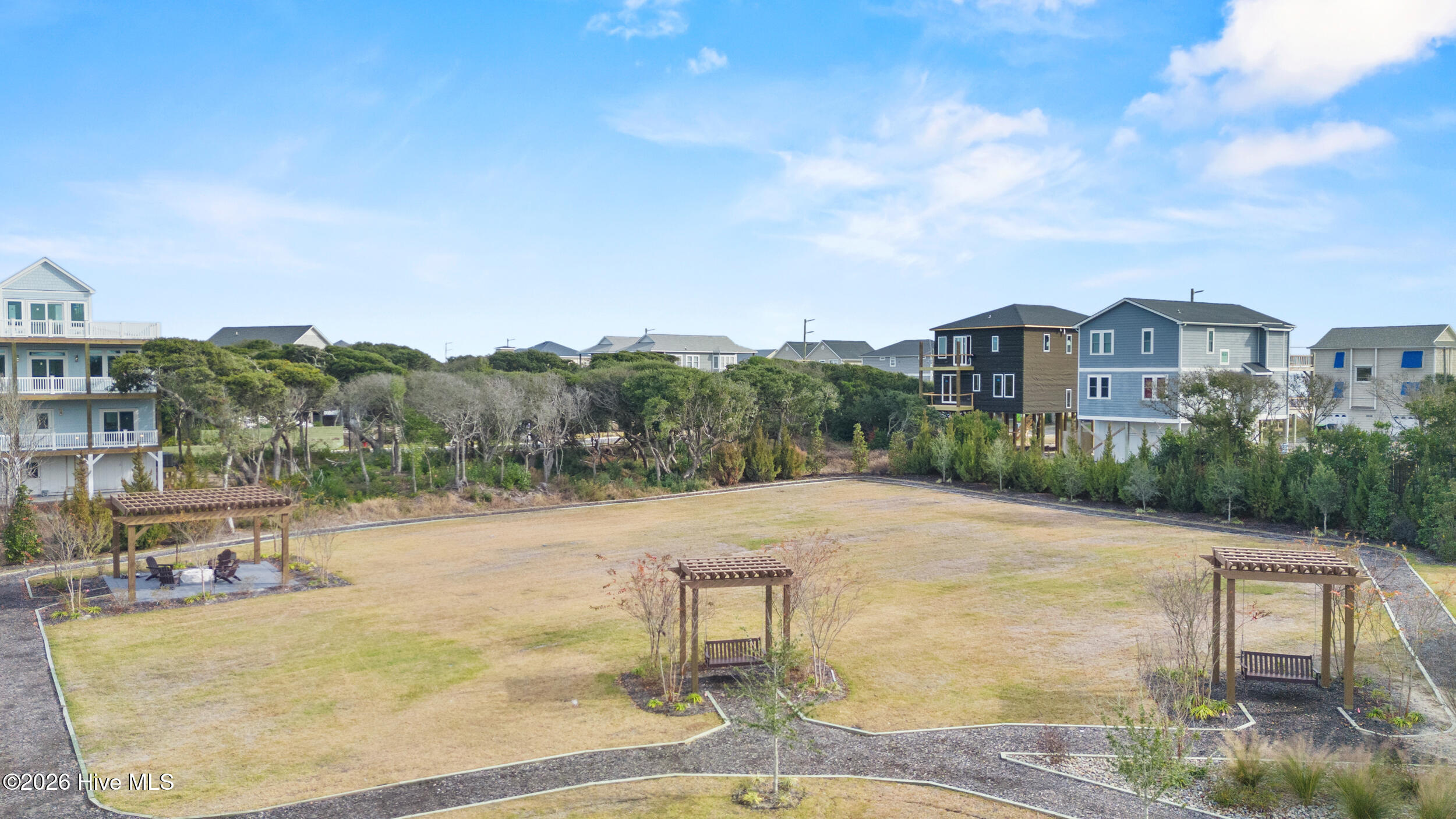 100543064 | Photo 77