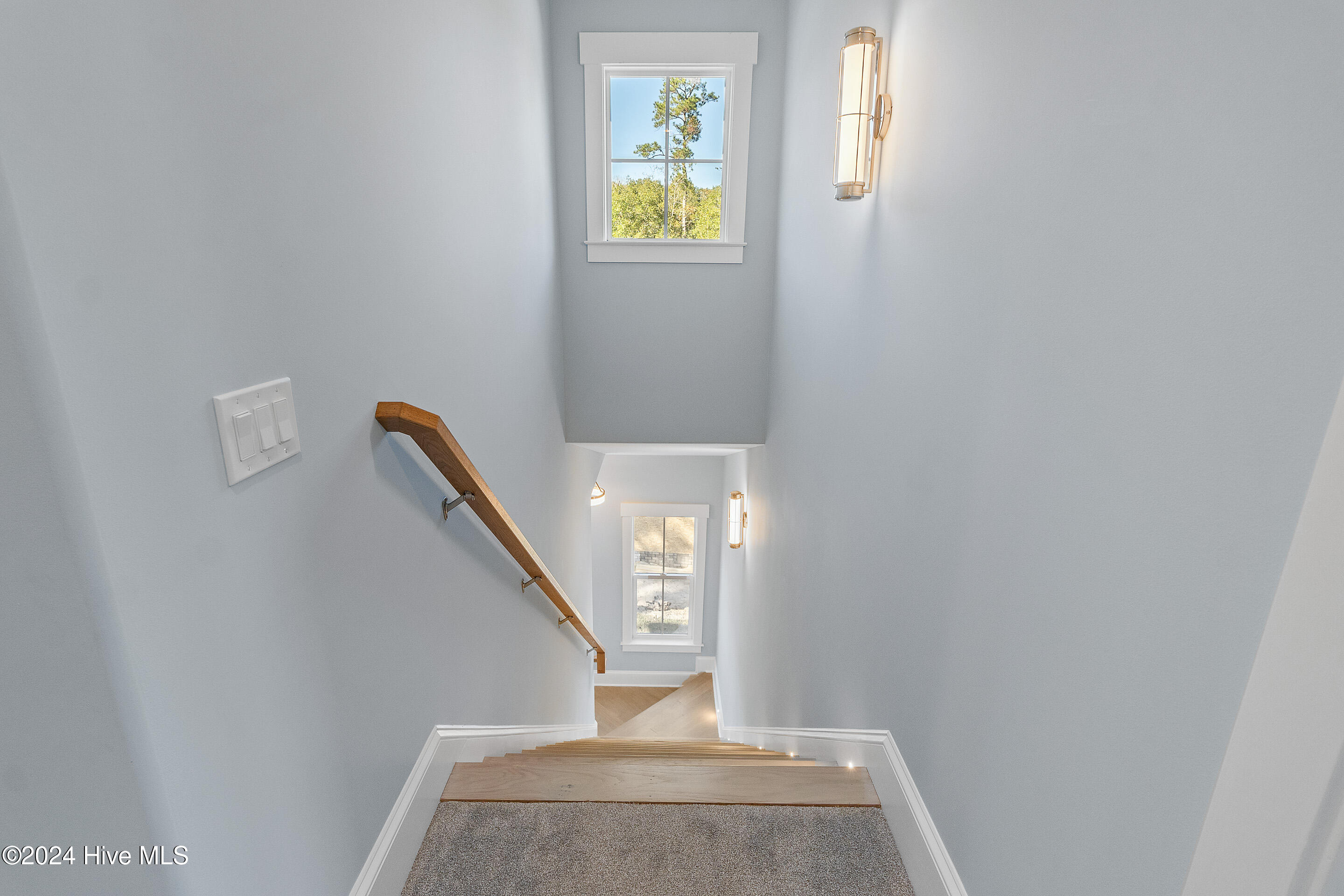 100451918 | Photo 29