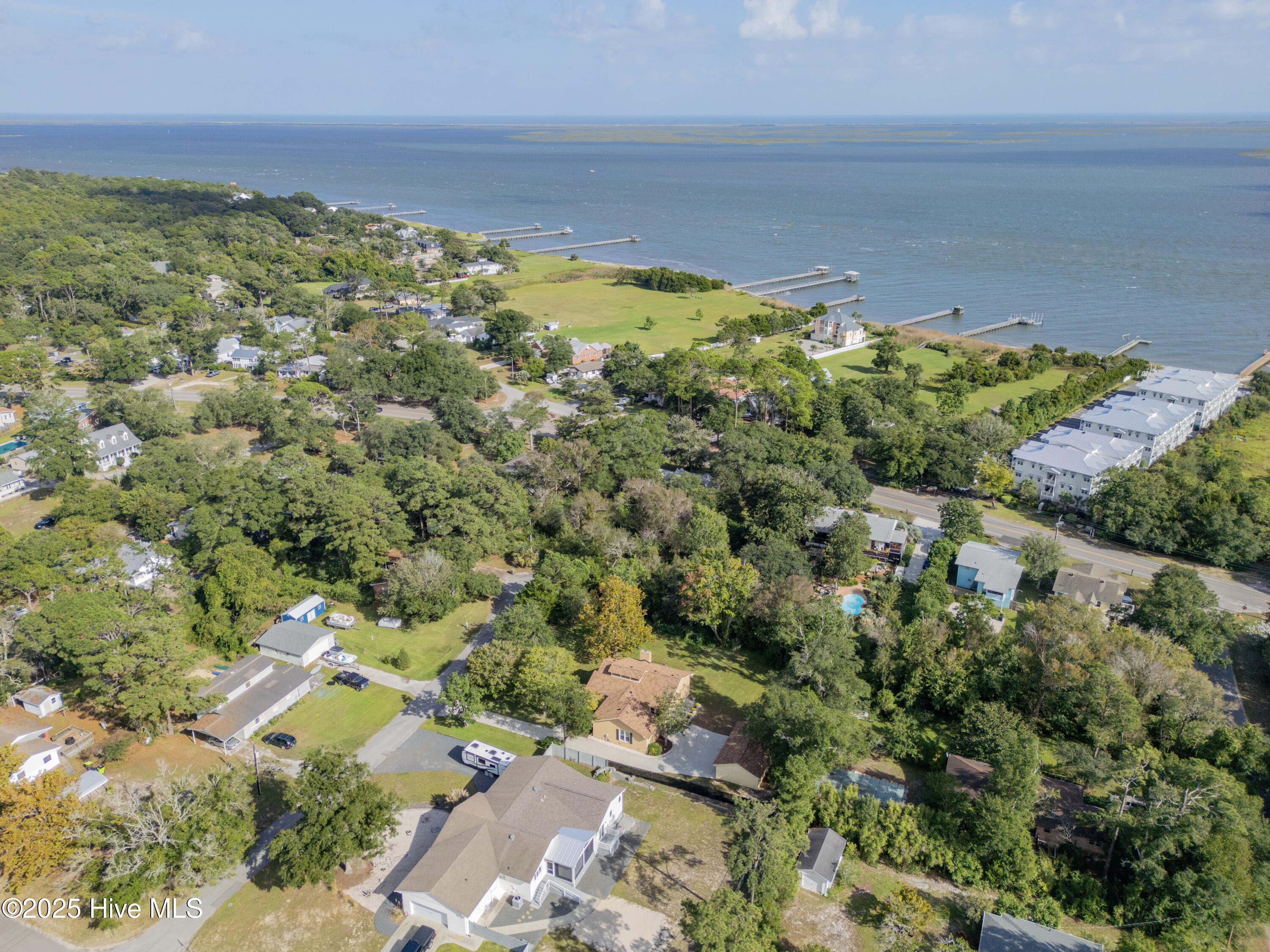 100533138 | Photo 46