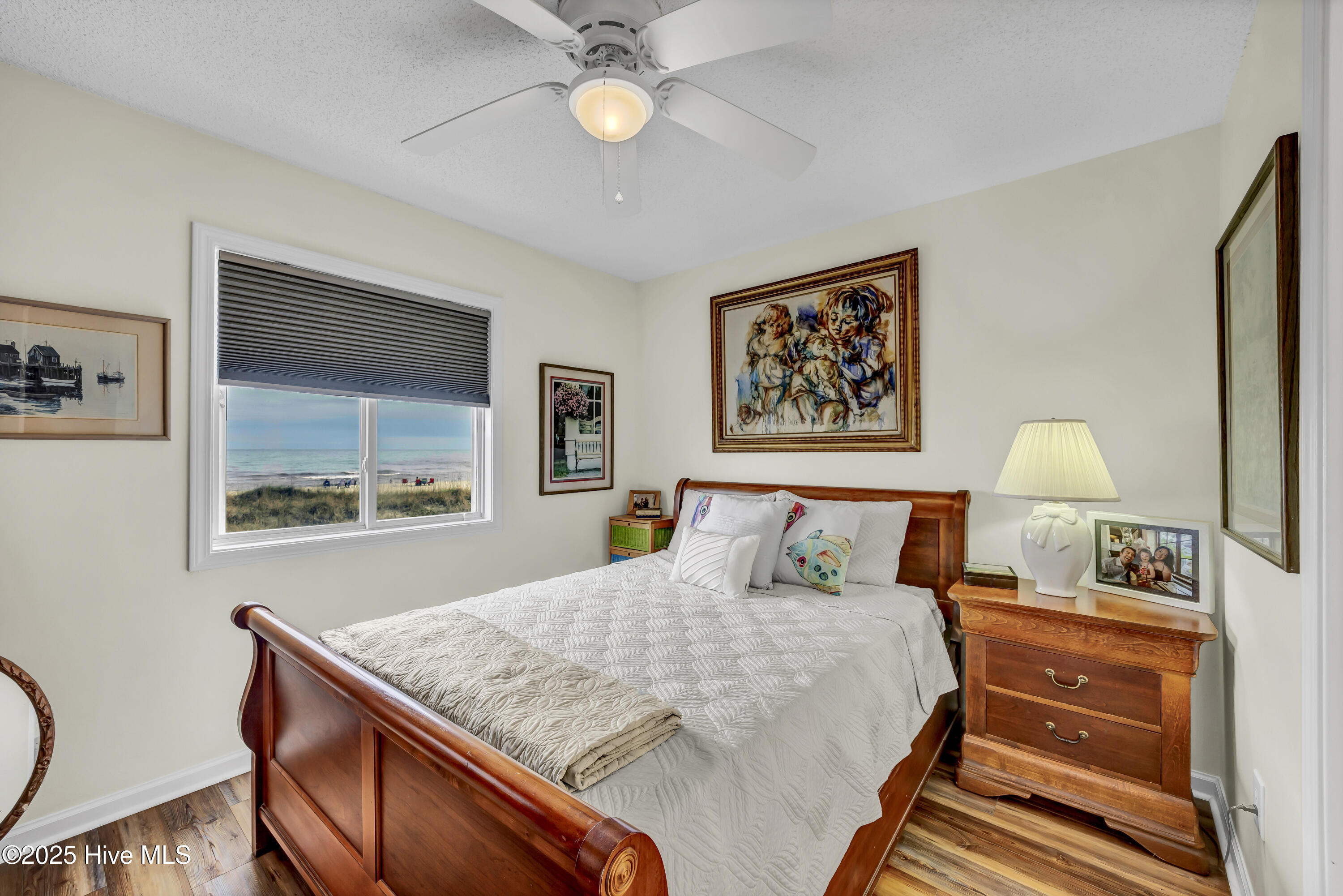 100546557 | Photo 27