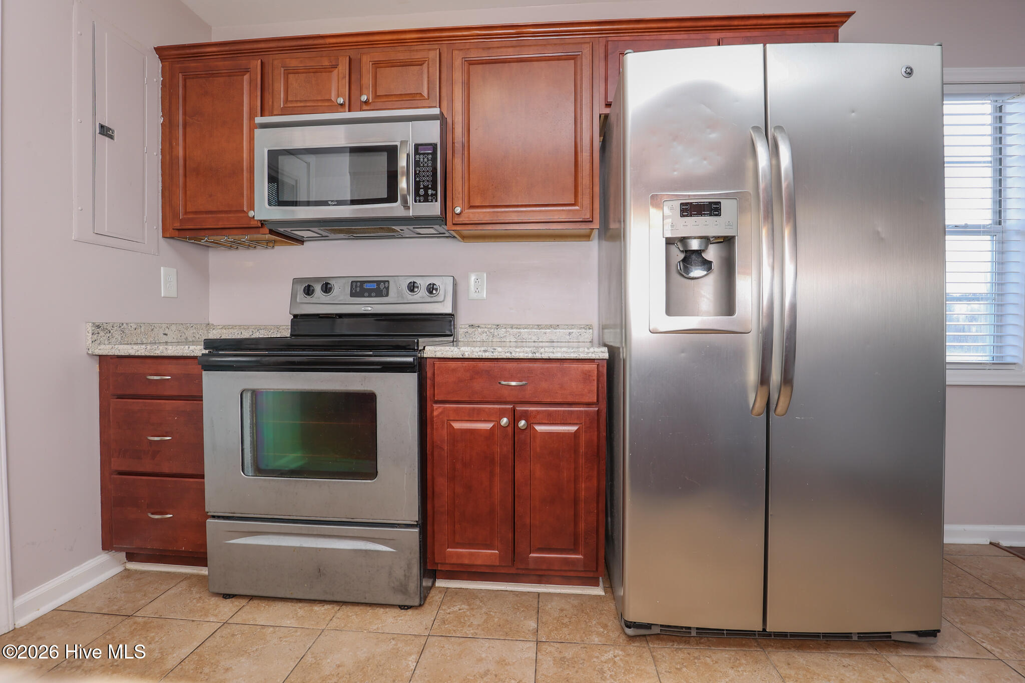 100559249 | Photo 10