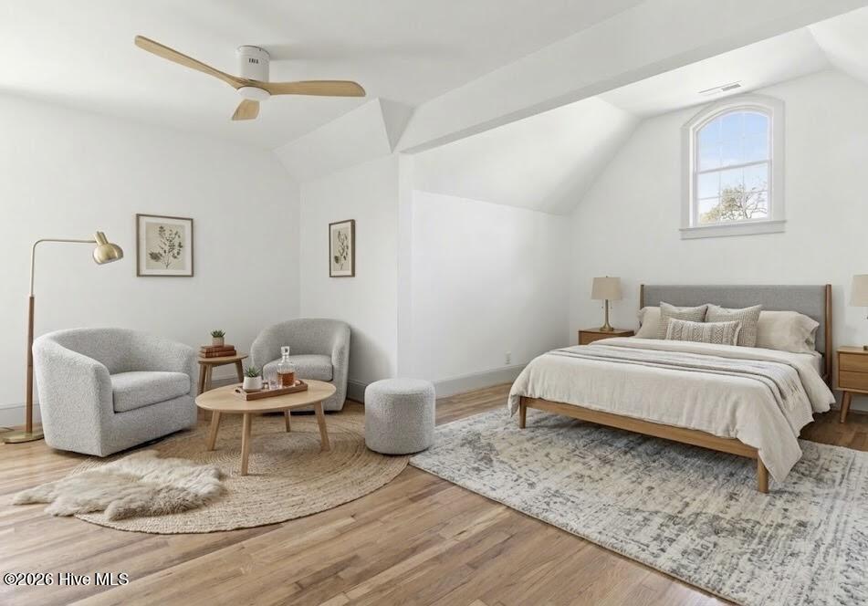 100549818 | Photo 14