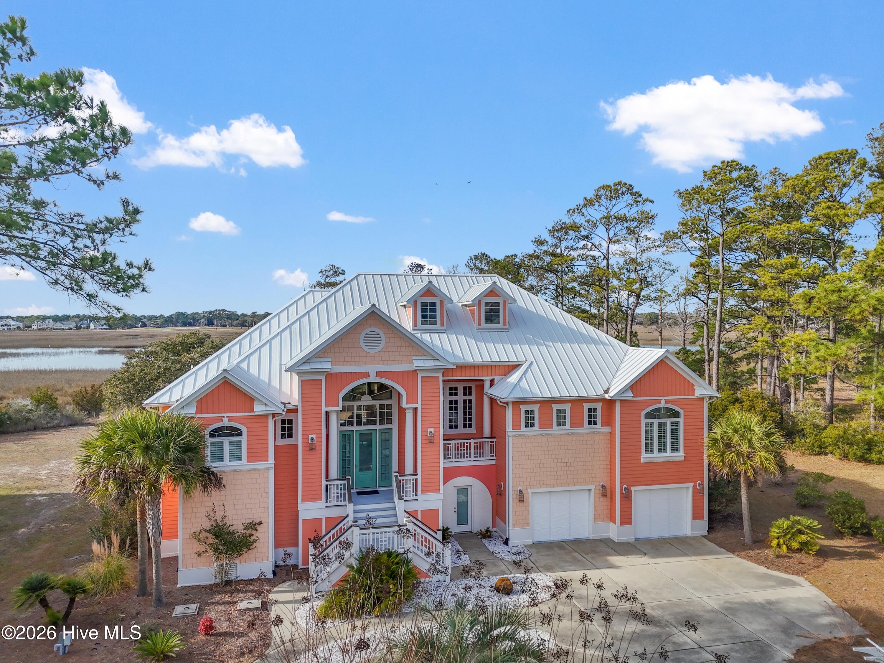 100549658 | Photo 90