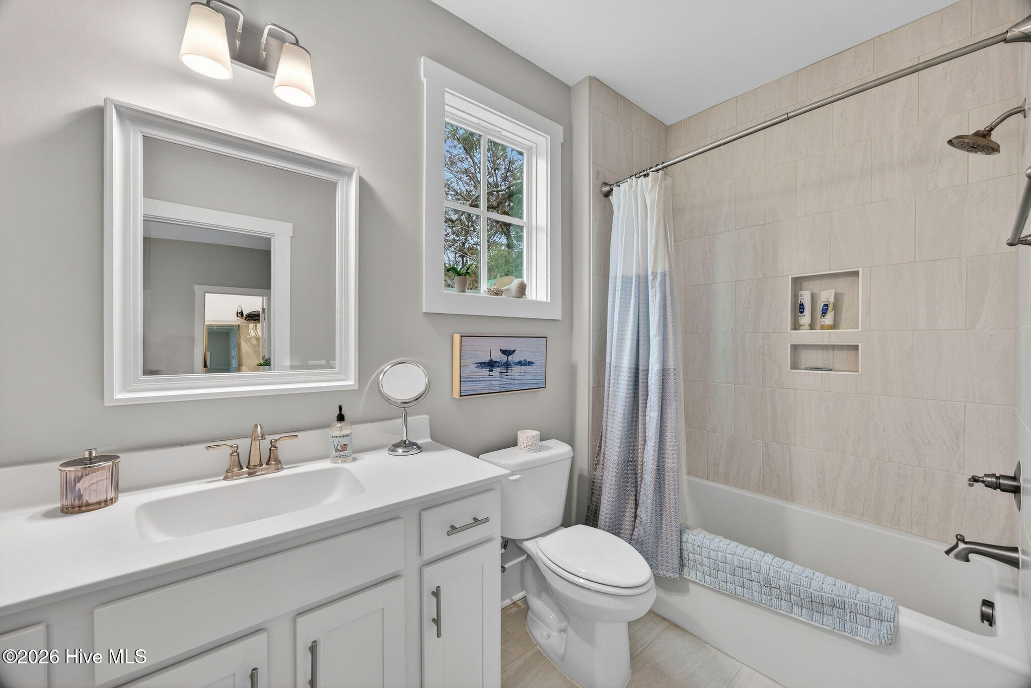 100552551 | Photo 30