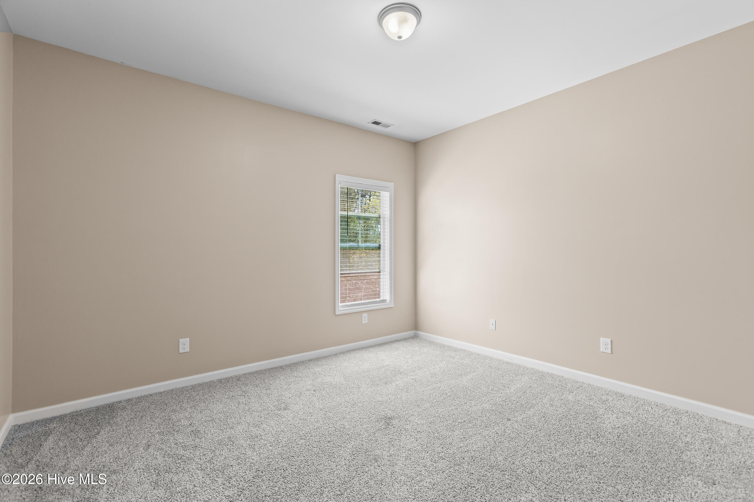 100562604 | Photo 34