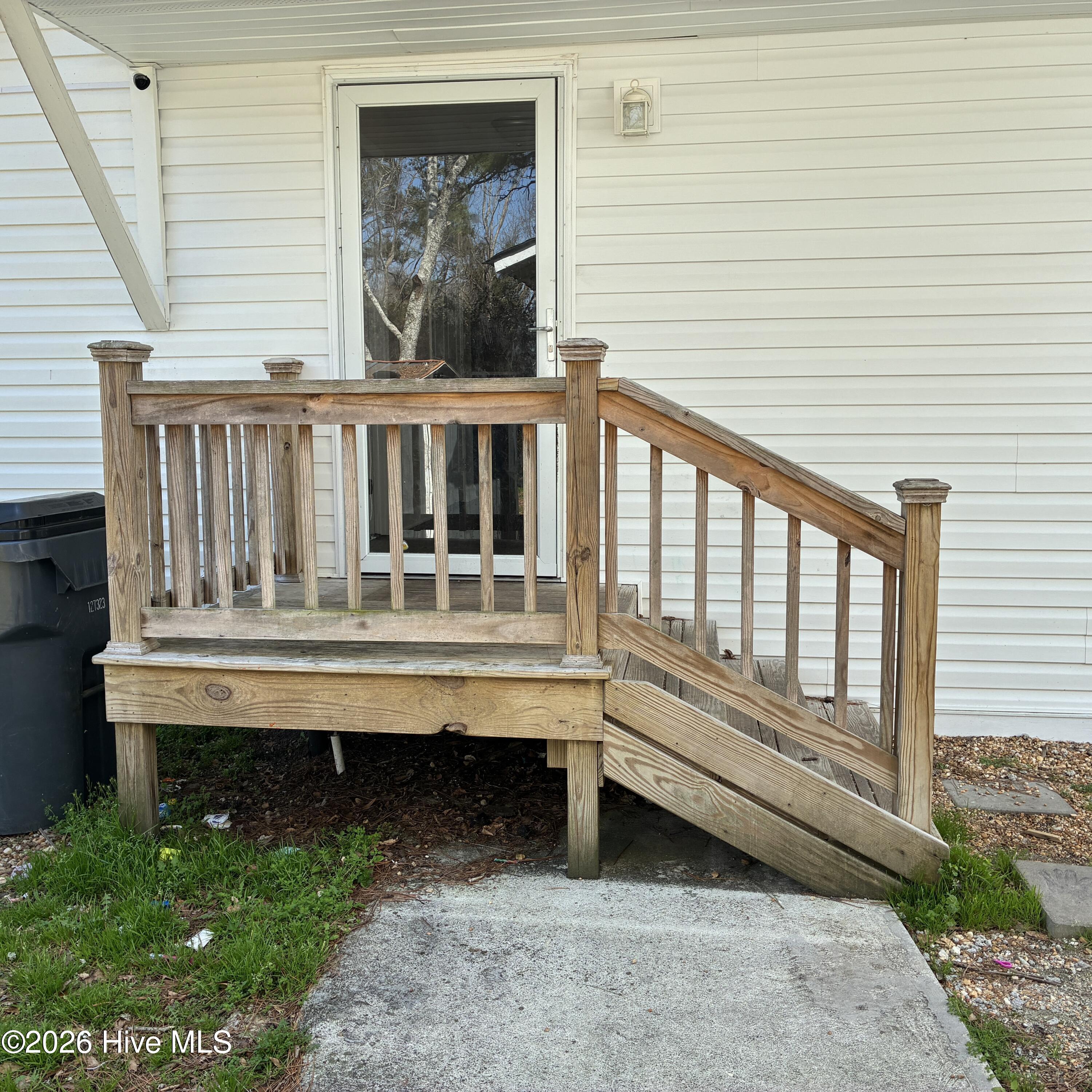 100560744 | Photo 39