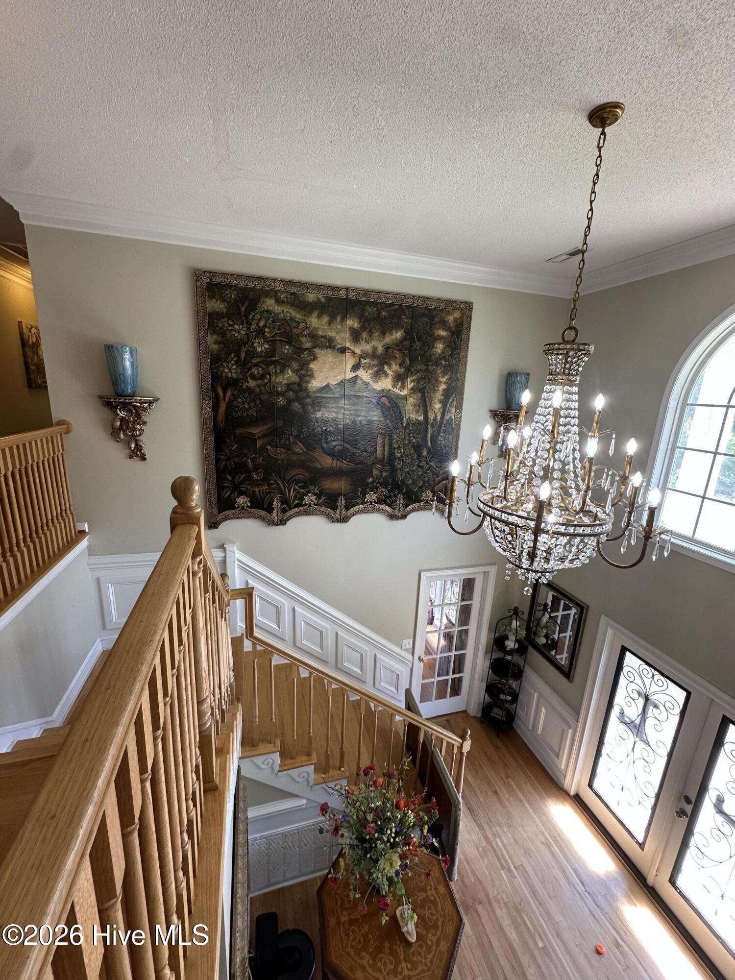 100552030 | Photo 35