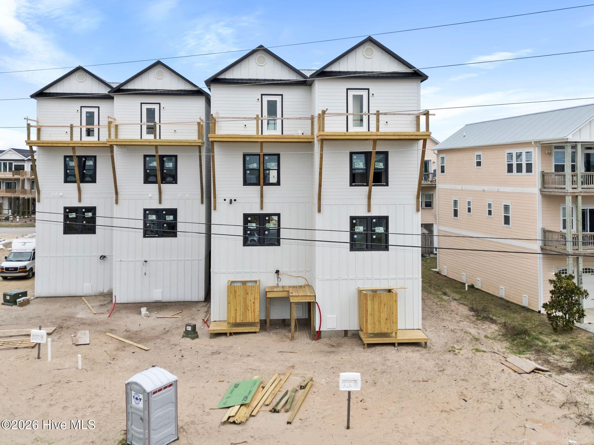 209 Shell Road UNIT 3b, Surf City, NC, 28445