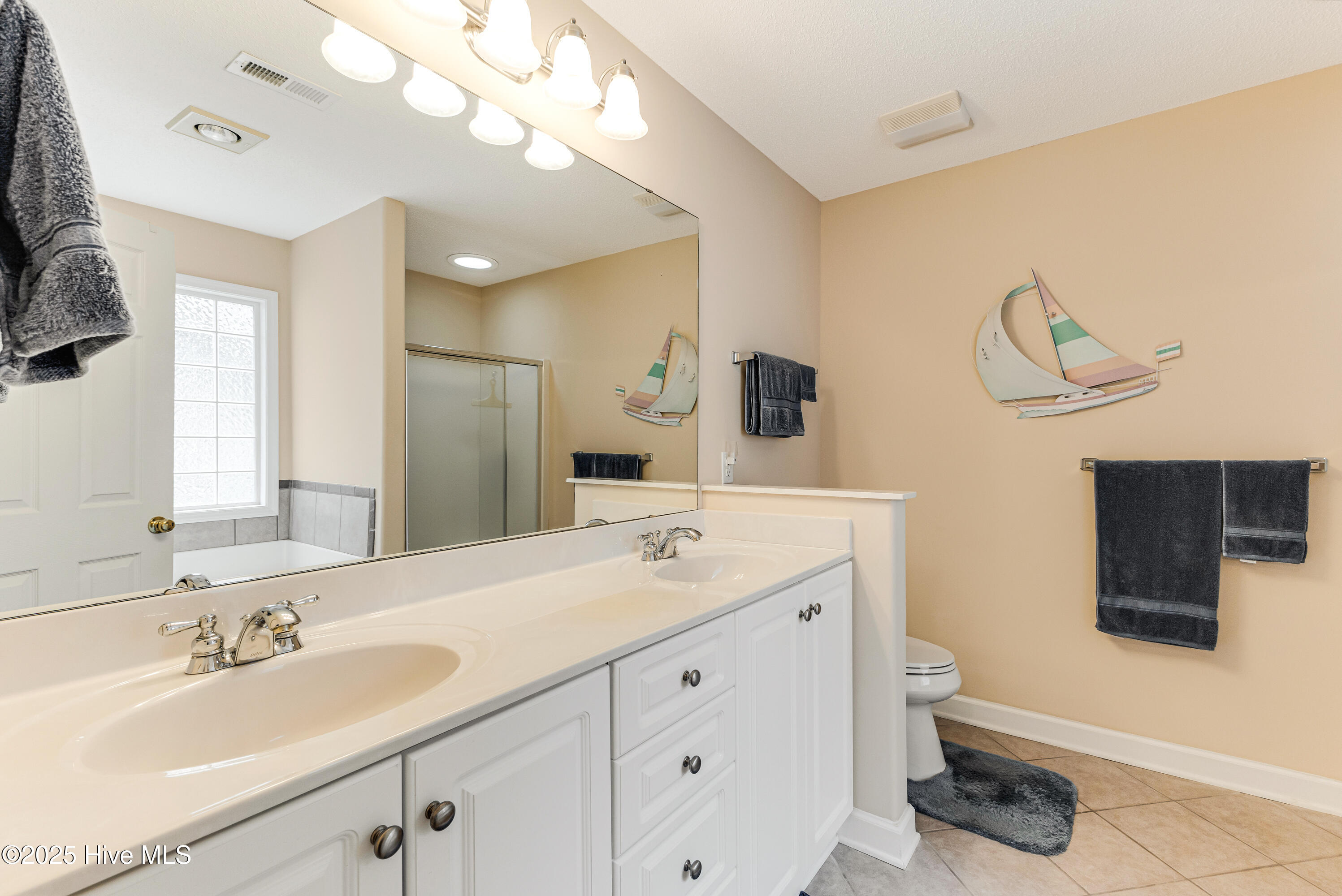 100512828 | Photo 20