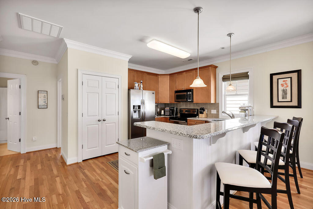 100564963 | Photo 39