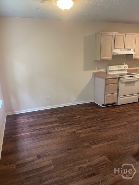Photo 2 of Single family home for sale at 9 Tara Ct, Savannah, GA 31406 | MLS# SA364622 | Listing updated on 2026-09-17