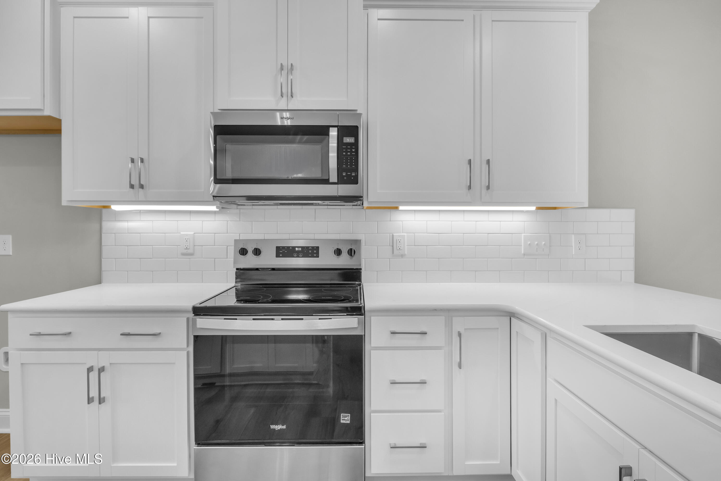 100552791 | Photo 15