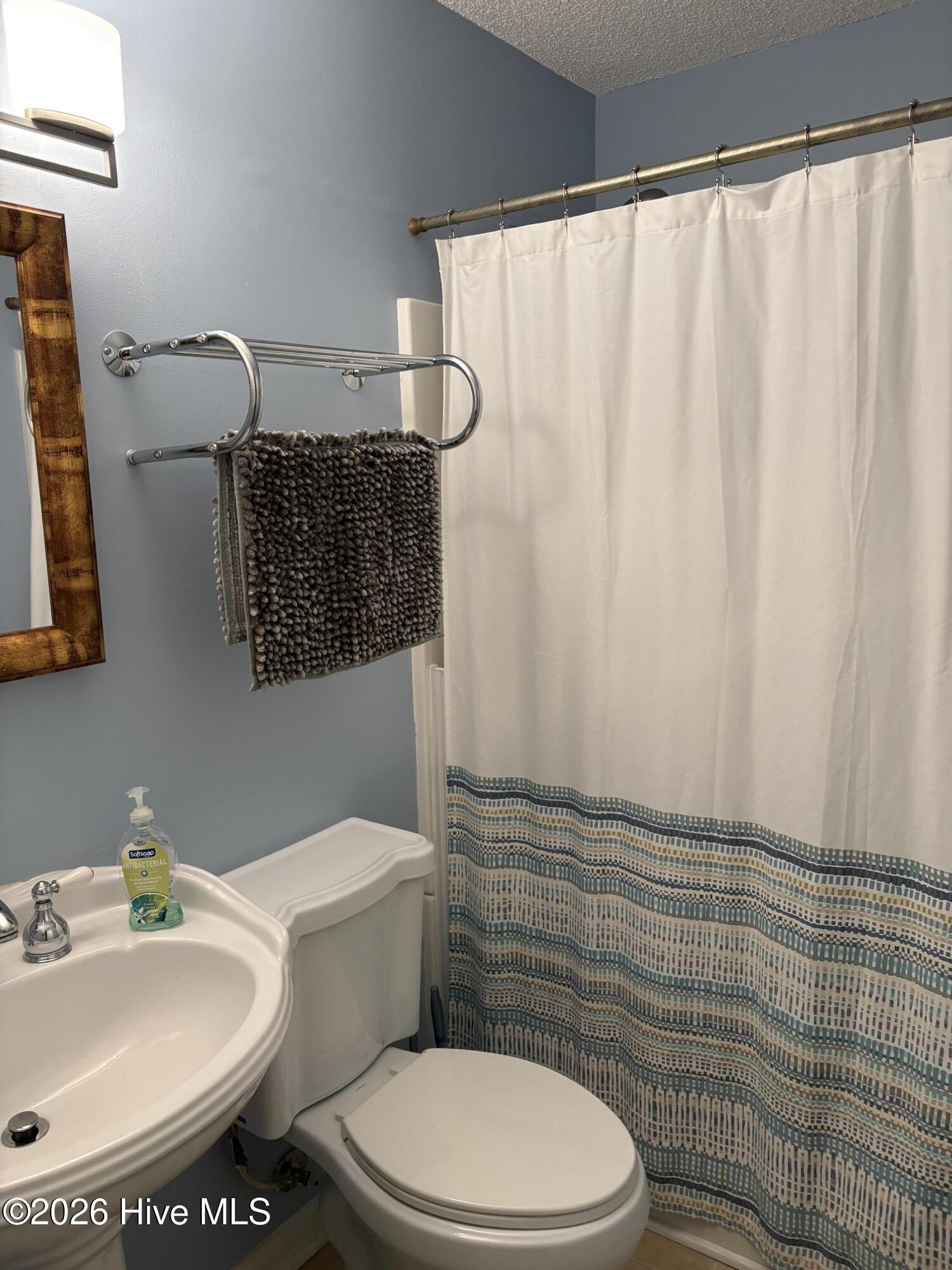 100566717 | Photo 11