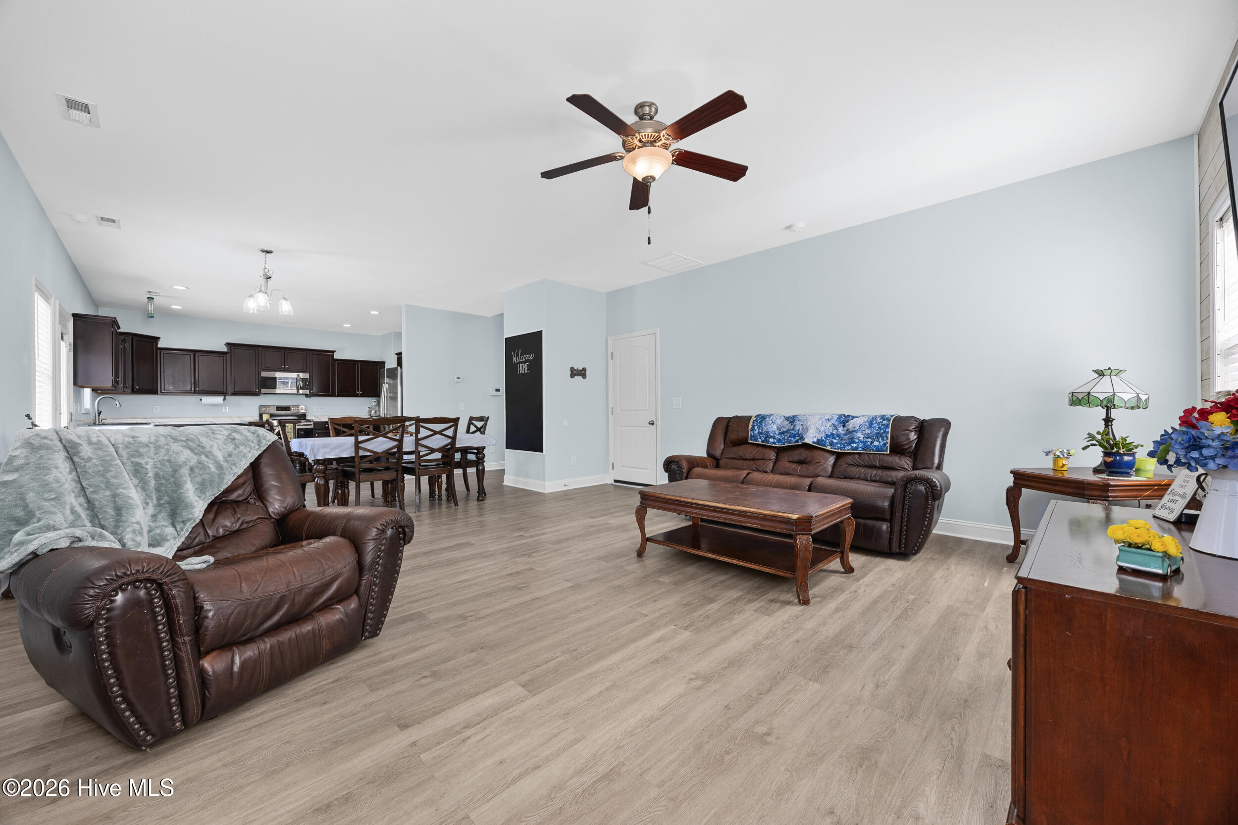 100571452 | Photo 23