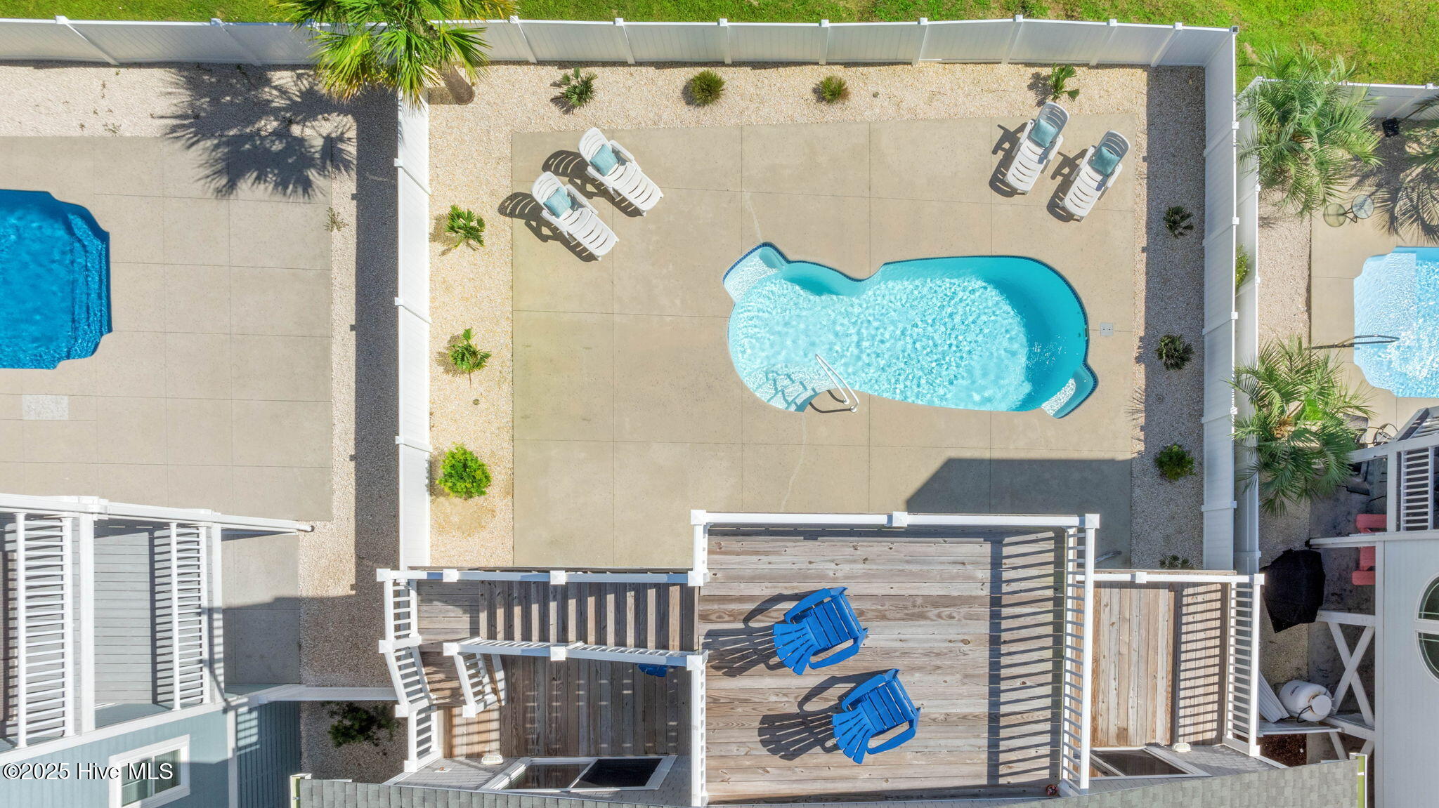 100535074 | Photo 36