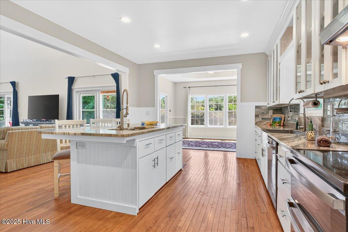 100523832 | Photo 26