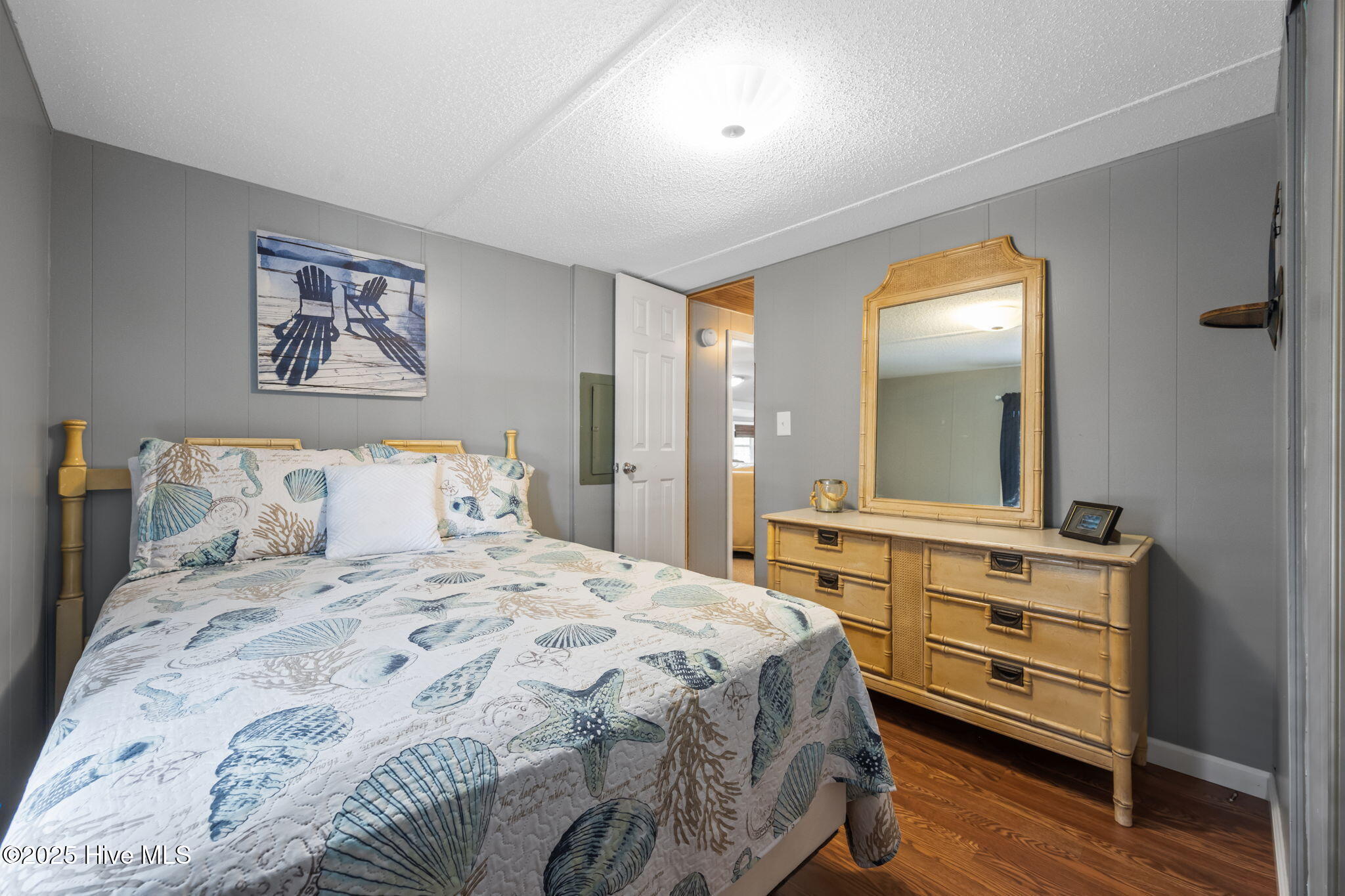 100535152 | Photo 43